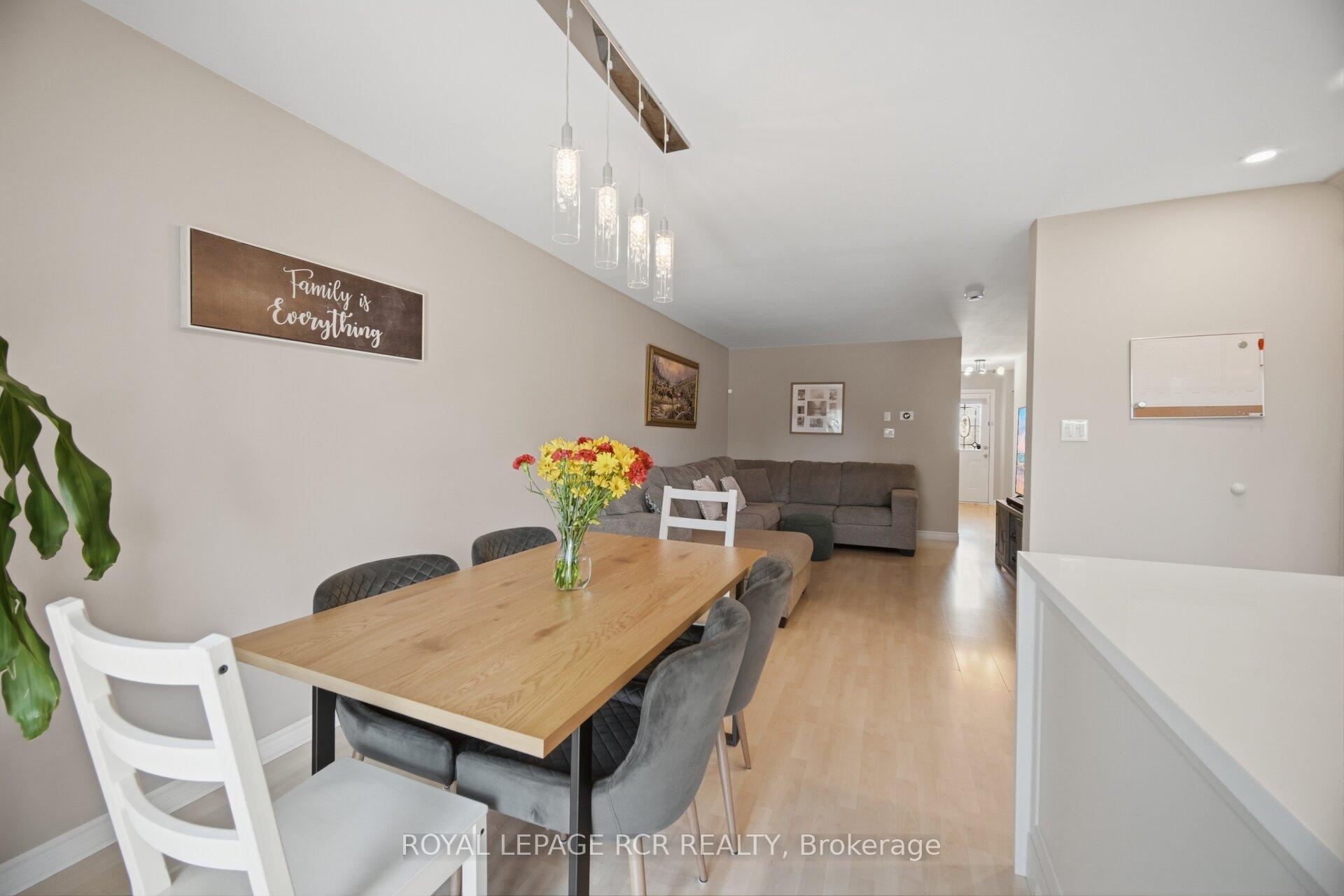 Photo 5 of 31 Alderbrook Place, Caledon, Bolton North — HOMEH