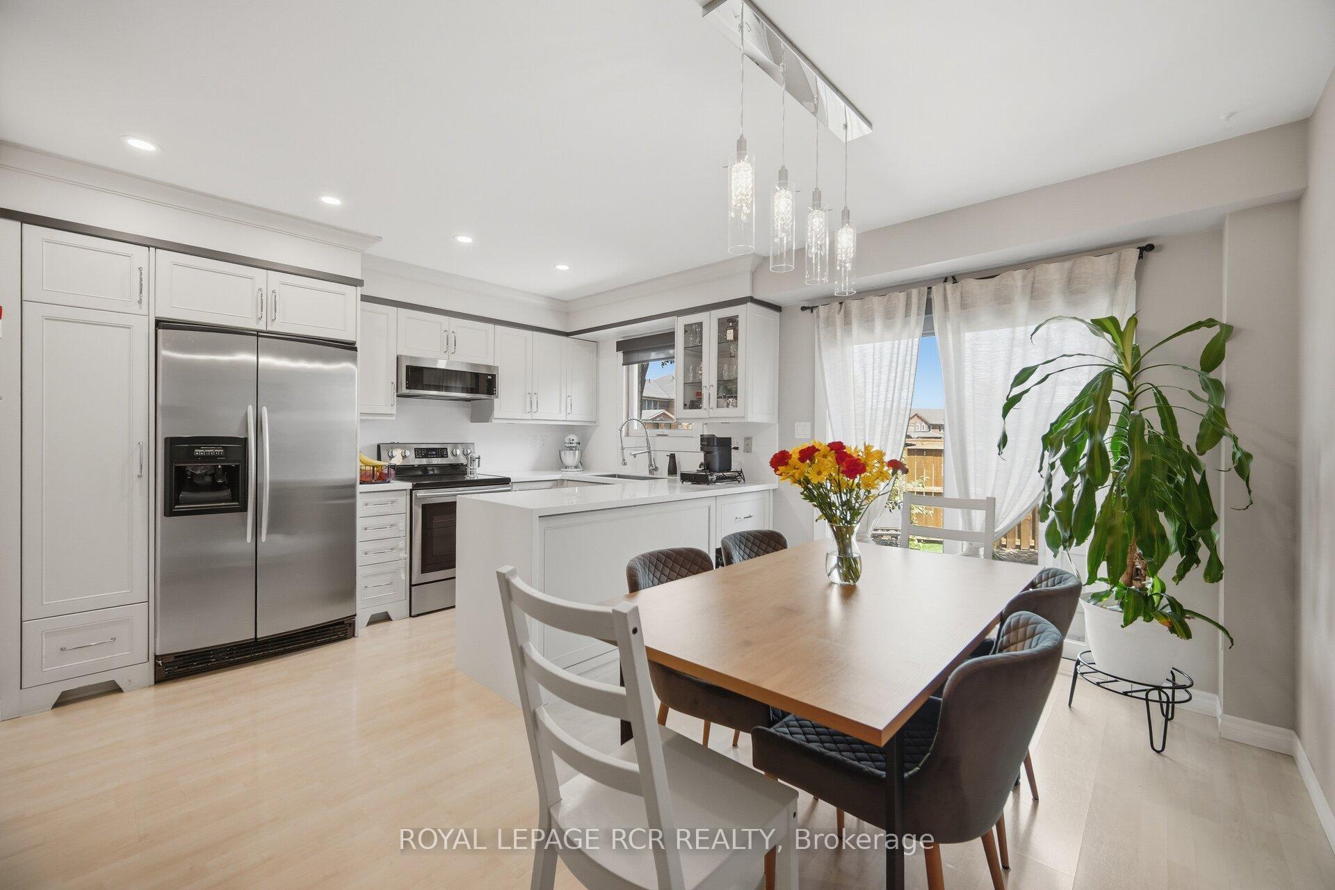 Photo 7 of 31 Alderbrook Place, Caledon, Bolton North — HOMEH