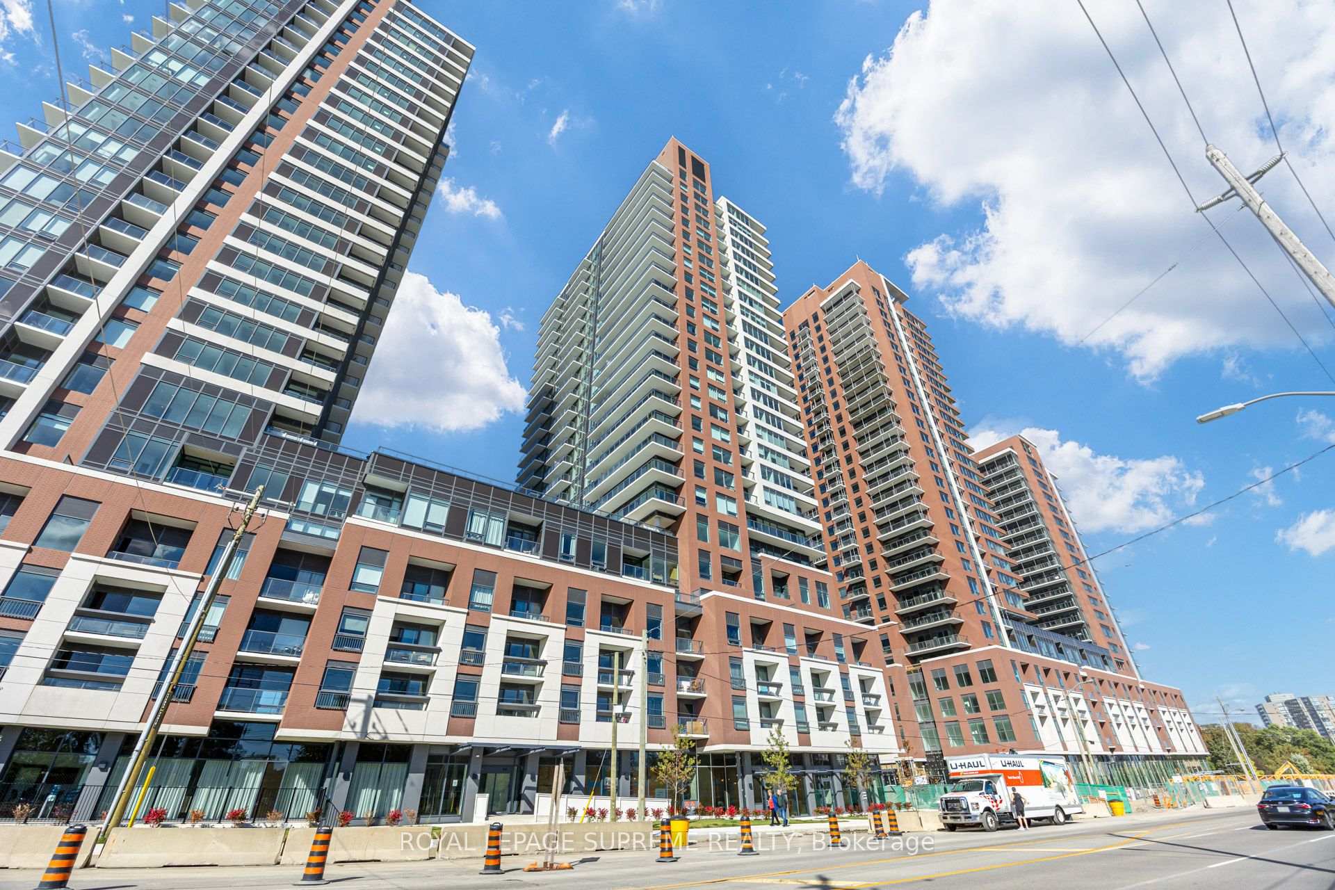 Front of Unit 412, 4010 Eglinton Avenue W