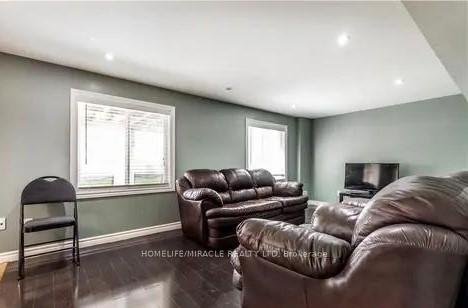 Photo 11 of Unit Basement, 4 Clairfields Drive, Guelph, Clairfields/Hanlon Business Park — HOMEH
