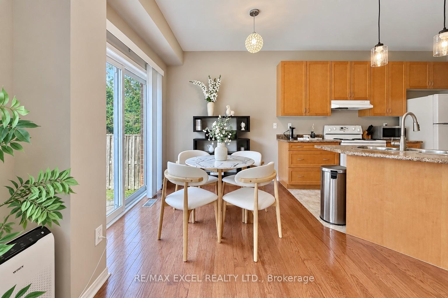 Photo 14 of 1808 Castlemore Avenue, Markham, Greensborough — HOMEH