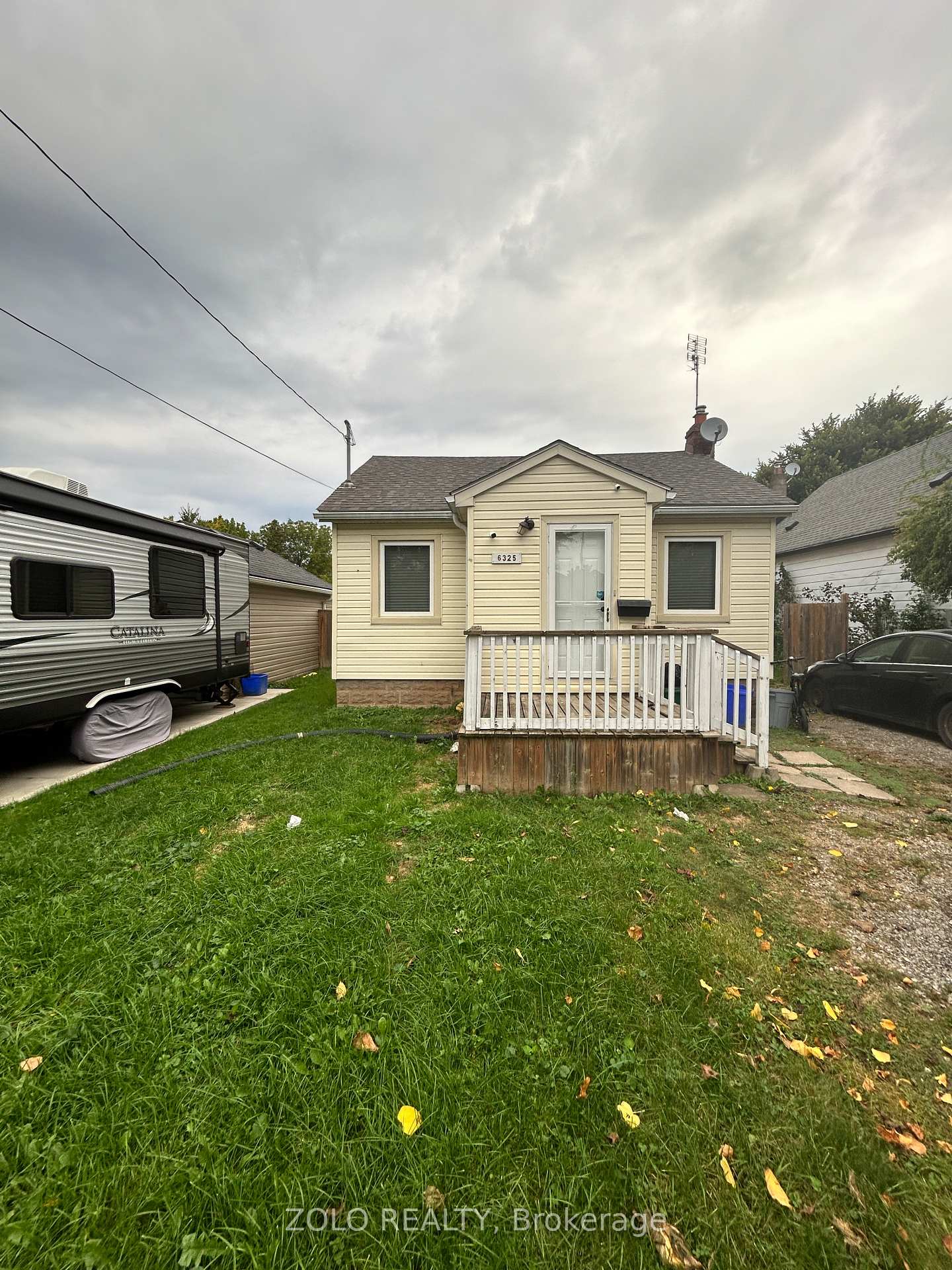 Photo 2 of 6325 Murray Street, Niagara Falls, Dorchester — HOMEH