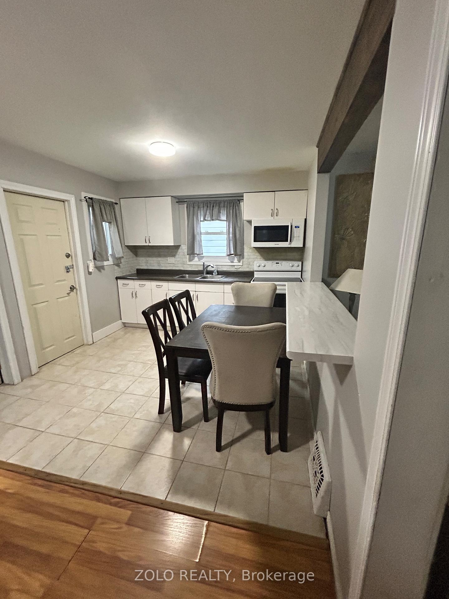 Photo 6 of 6325 Murray Street, Niagara Falls, Dorchester — HOMEH