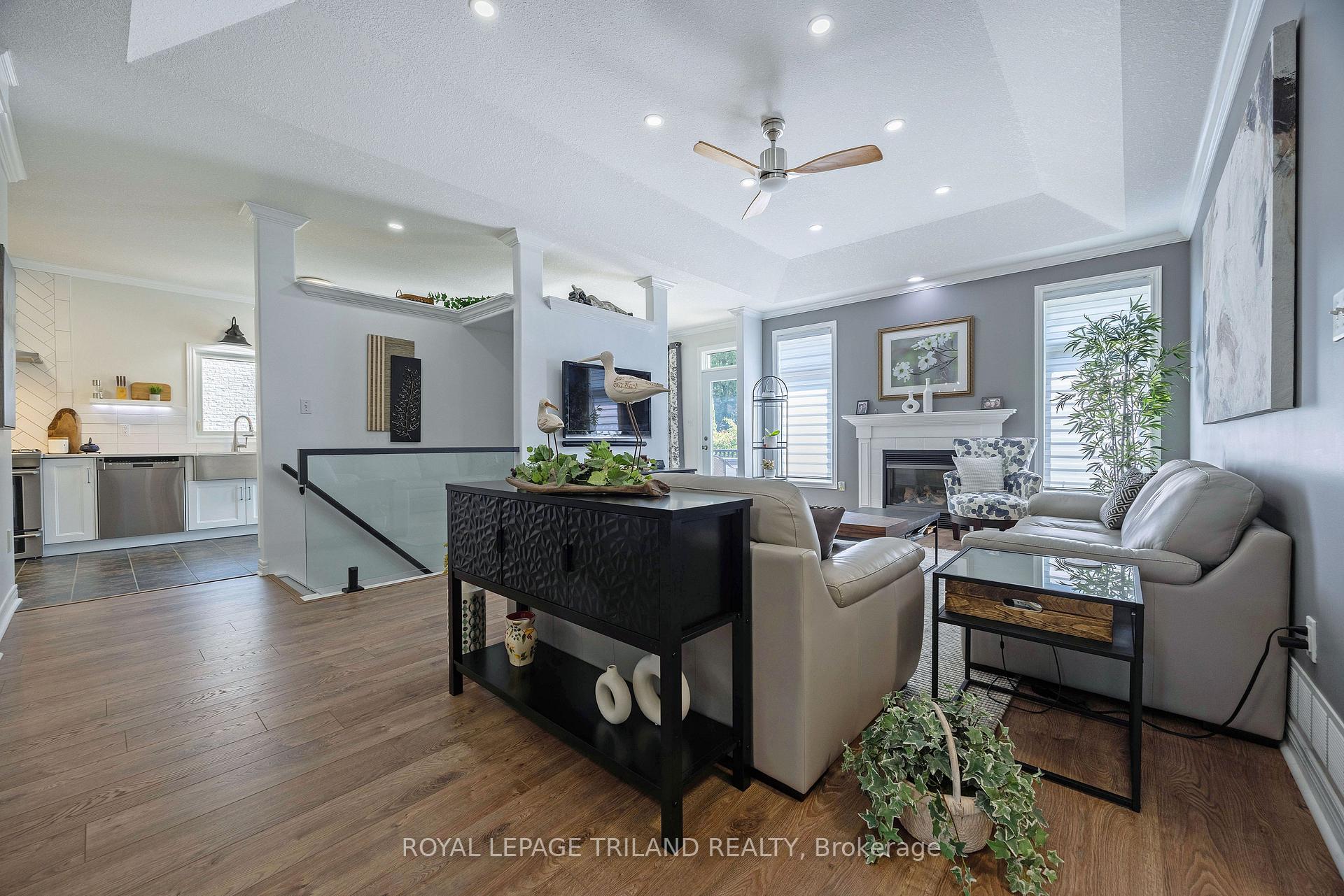 Photo 8 of 15 Augusta Crescent, St. Thomas — HOMEH