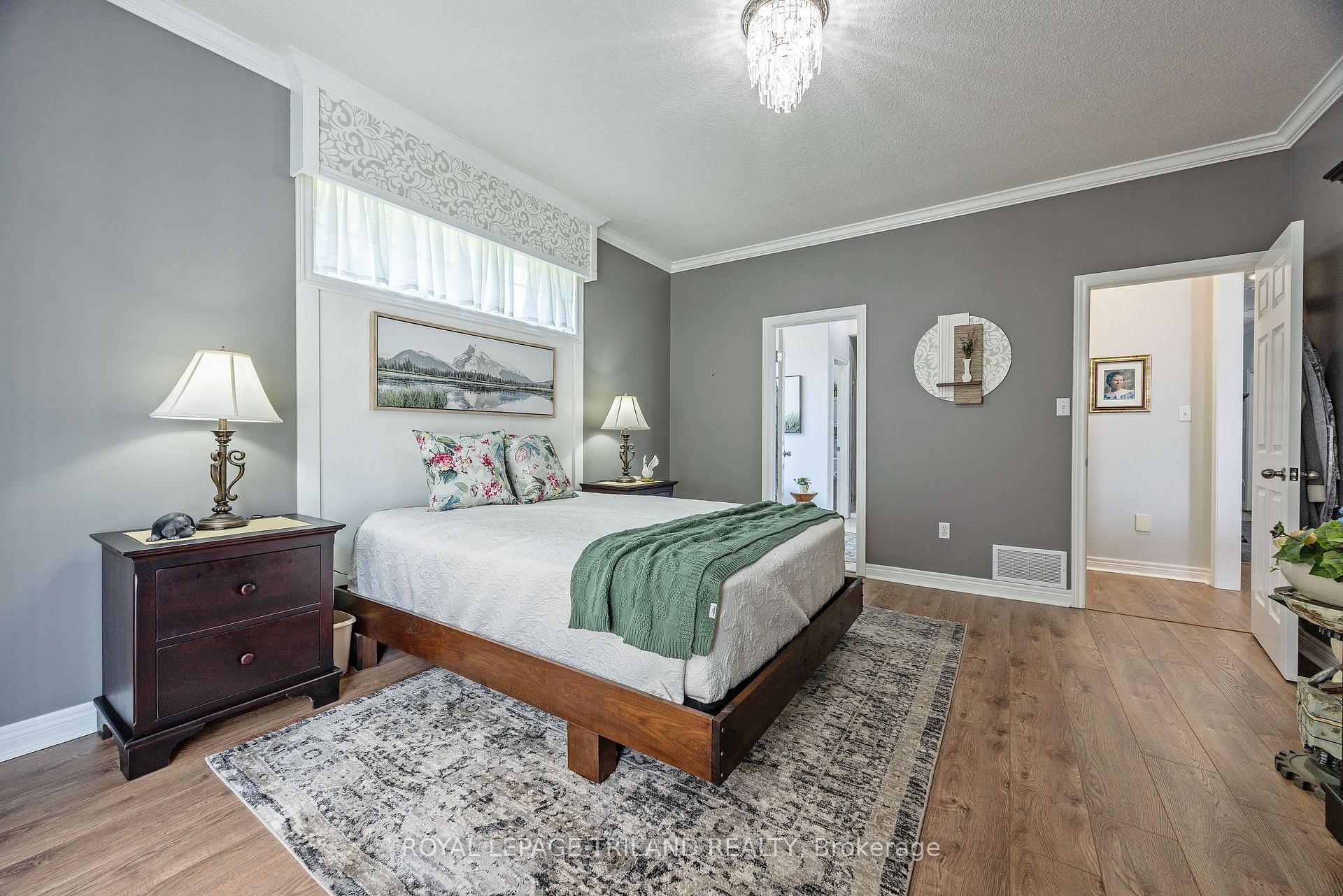 Photo 16 of 15 Augusta Crescent, St. Thomas — HOMEH
