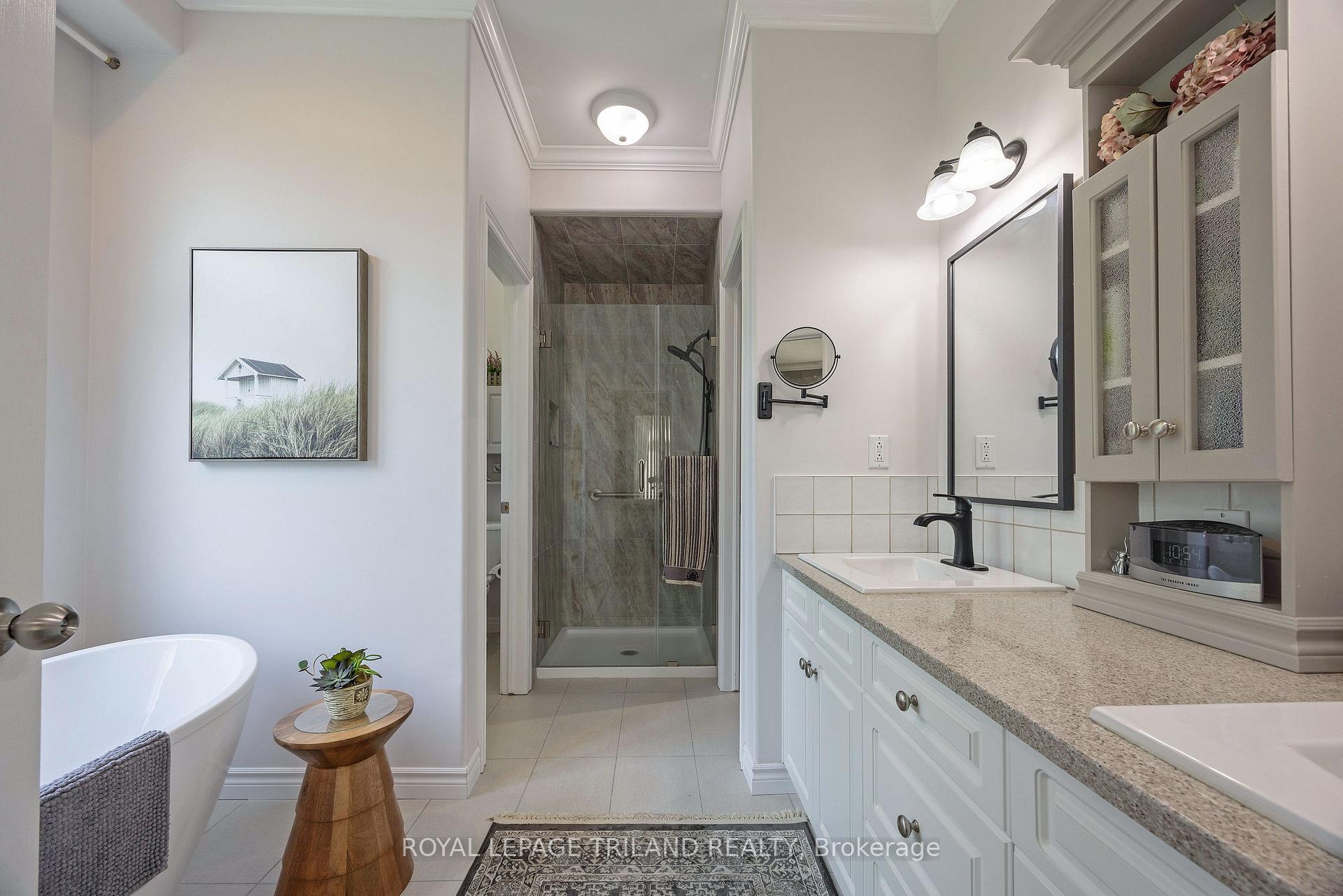 Photo 18 of 15 Augusta Crescent, St. Thomas — HOMEH