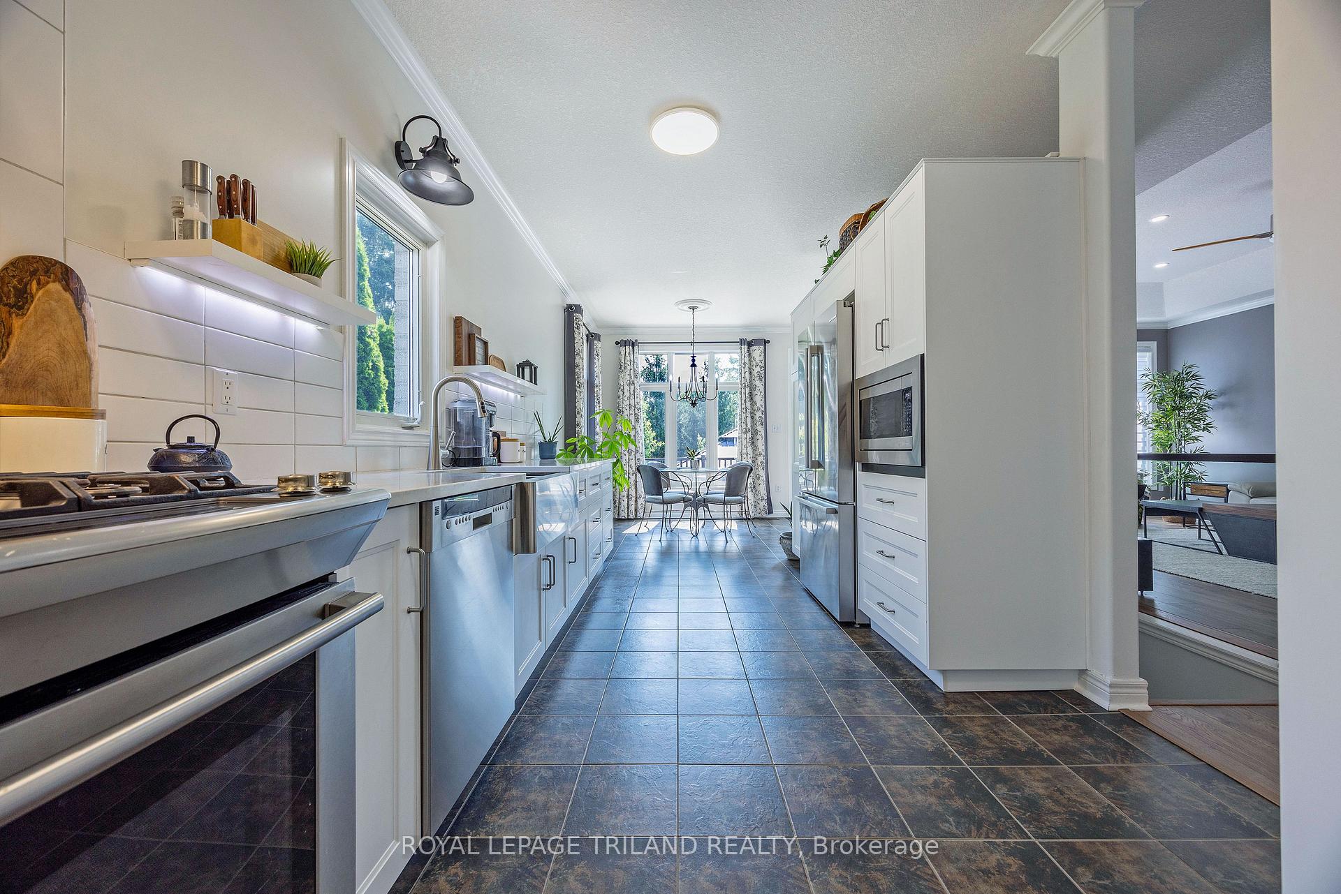 Photo 21 of 15 Augusta Crescent, St. Thomas — HOMEH