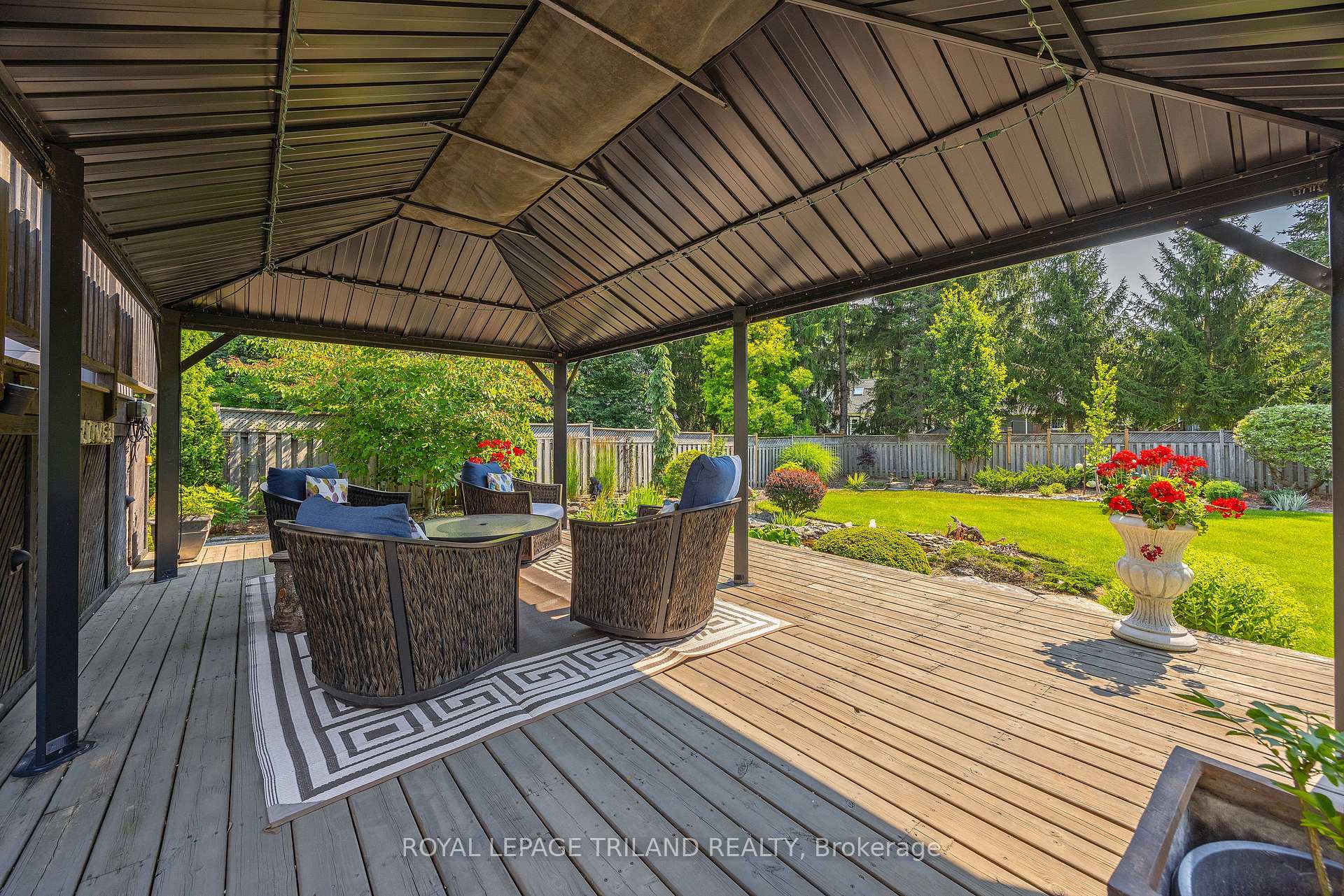 Photo 37 of 15 Augusta Crescent, St. Thomas — HOMEH