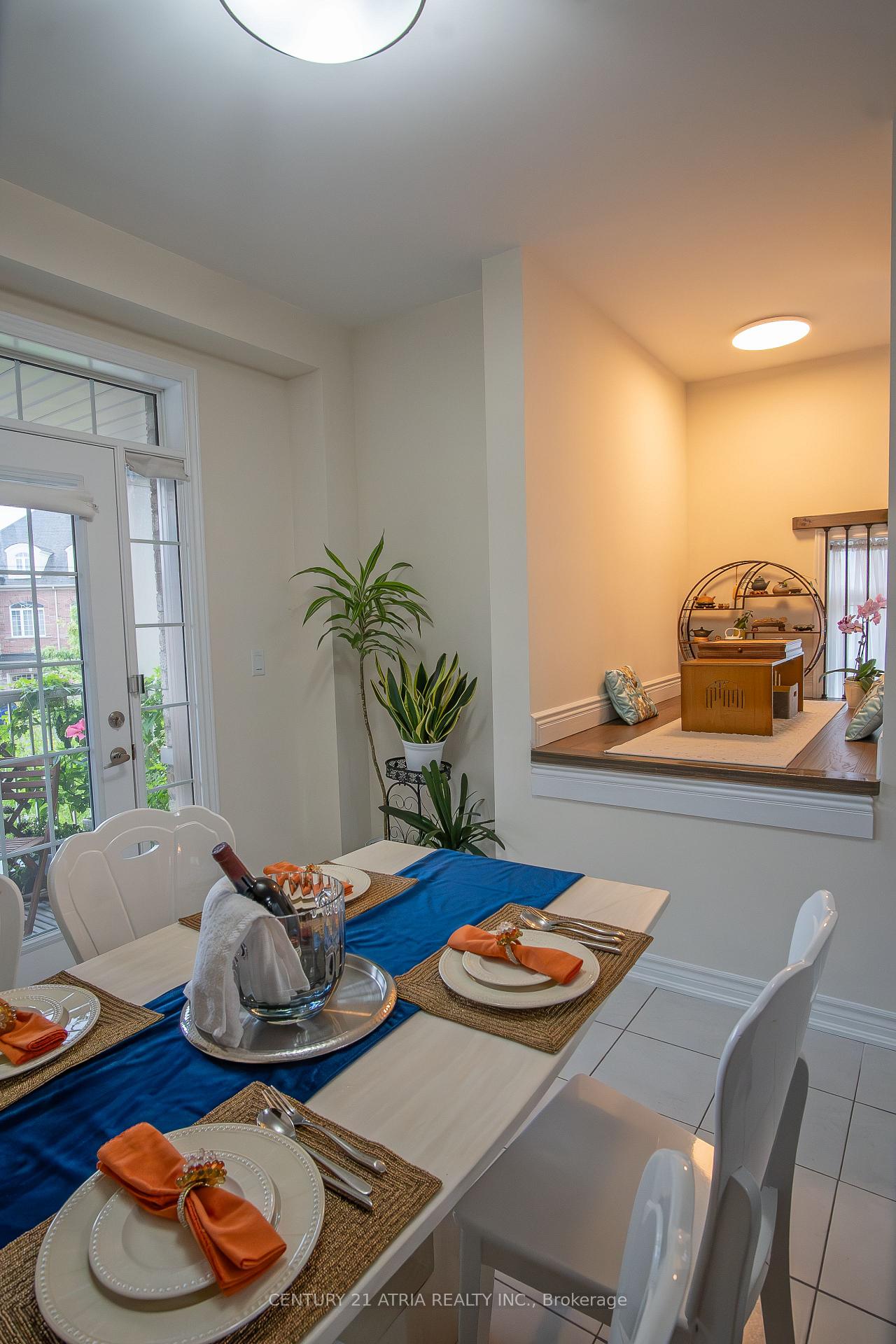 Photo 6 of 10951 Woodbine Avenue, Markham, Victoria Square — HOMEH