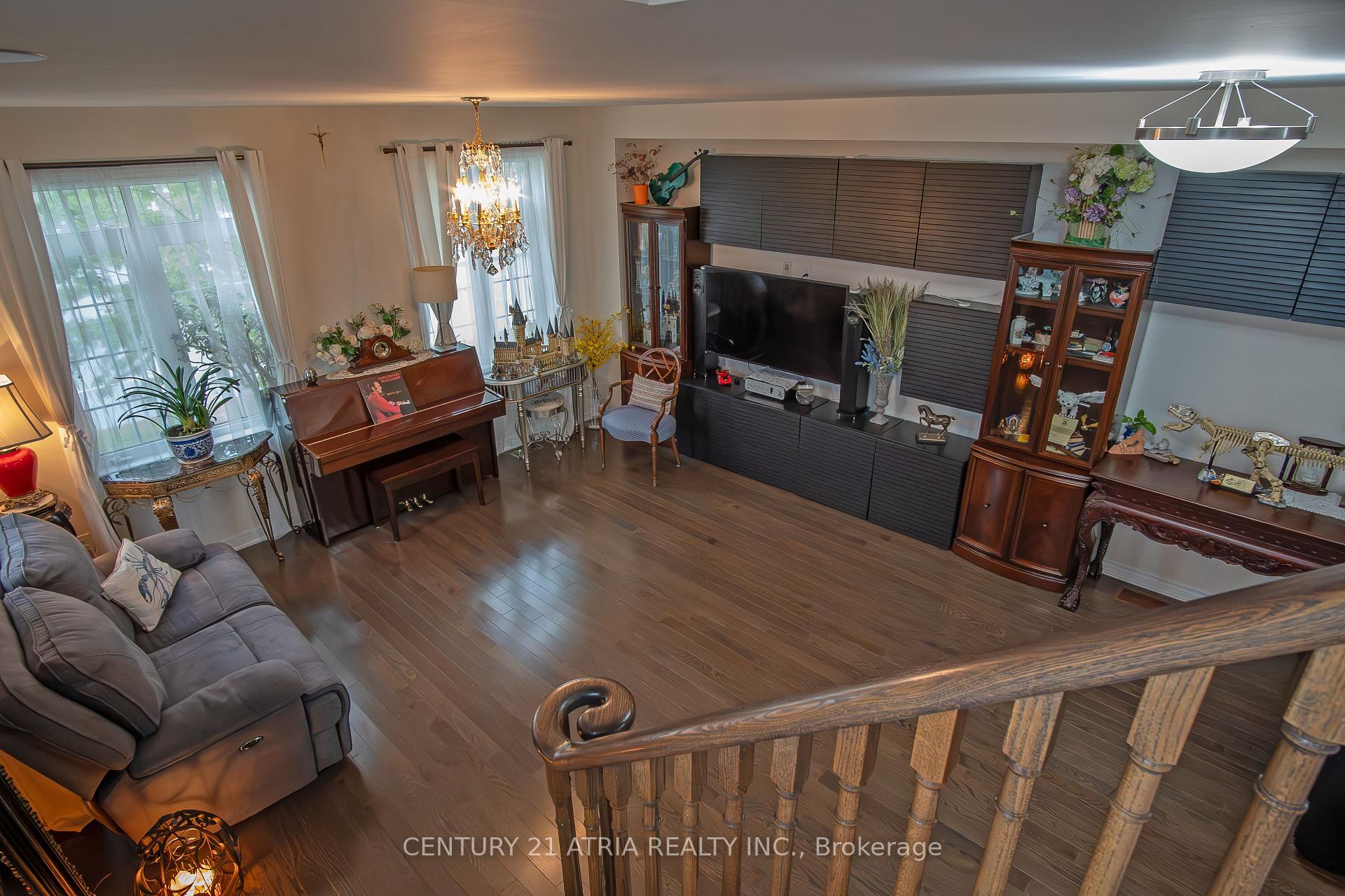 Photo 9 of 10951 Woodbine Avenue, Markham, Victoria Square — HOMEH