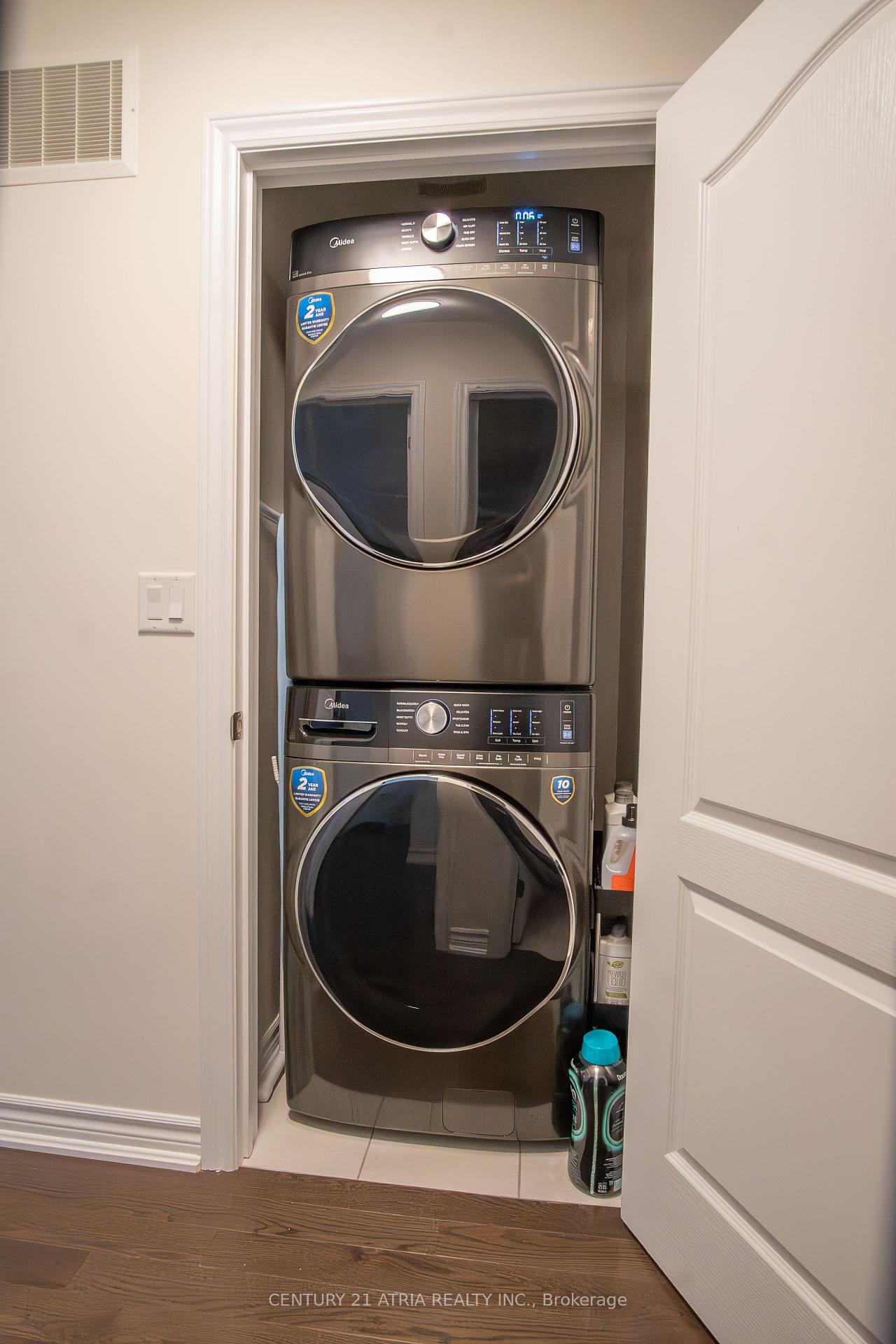 Photo 15 of 10951 Woodbine Avenue, Markham, Victoria Square — HOMEH