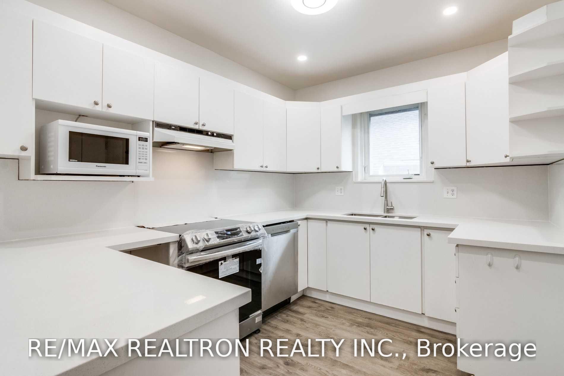 Photo 13 of Unit Upper, 4 Hillholm Road, Toronto, Forest Hill South — HOMEH