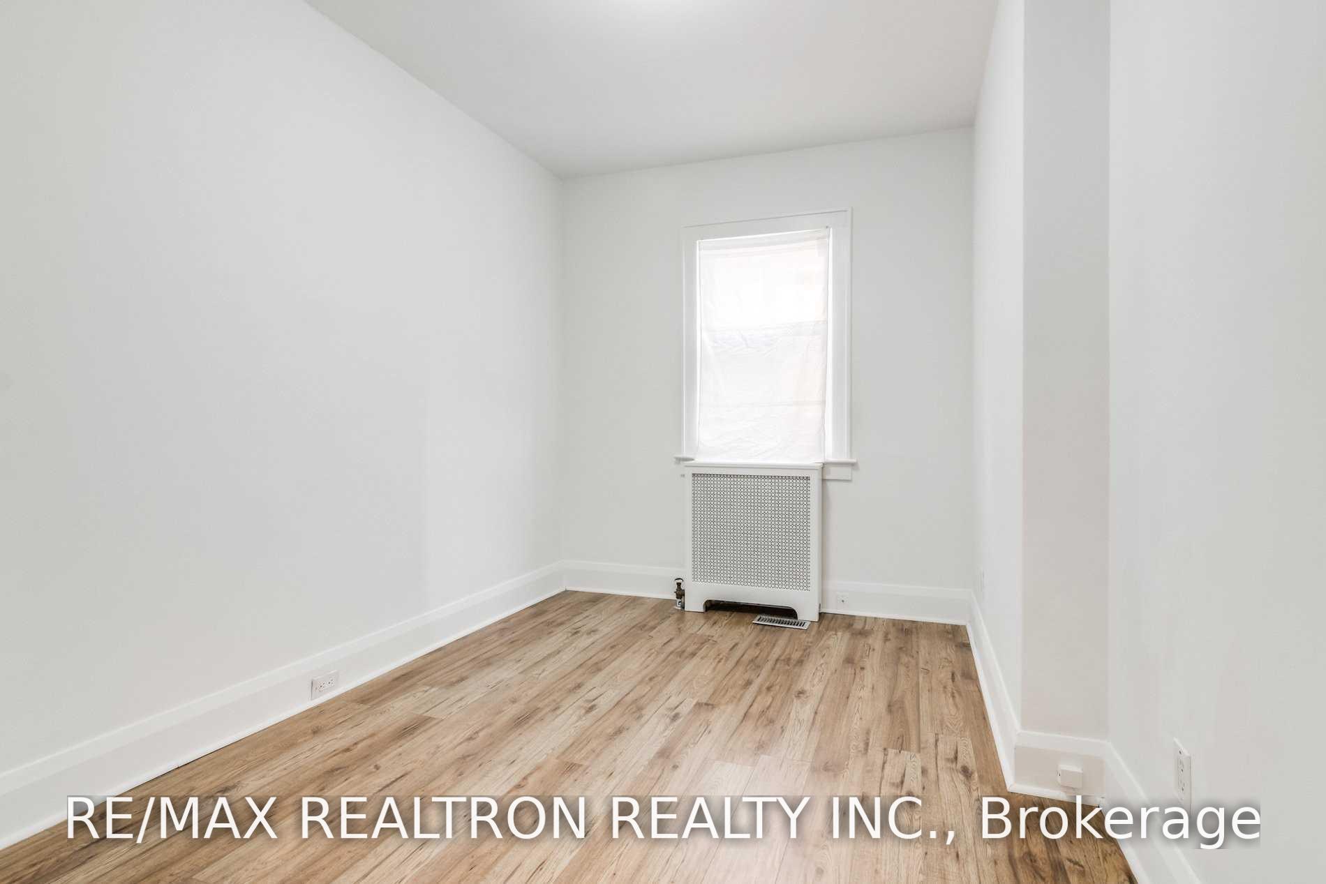 Photo 32 of Unit Upper, 4 Hillholm Road, Toronto, Forest Hill South — HOMEH