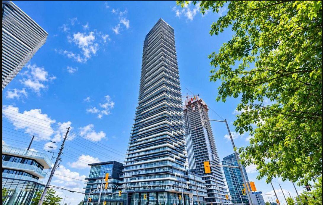 Front of Unit 6909, 448 Burnhamthorpe Road W