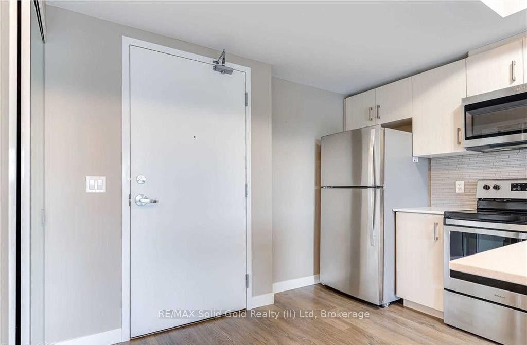 Photo 16 of Unit 401, 175 Commonwealth Street, Kitchener, Larentian West — HOMEH