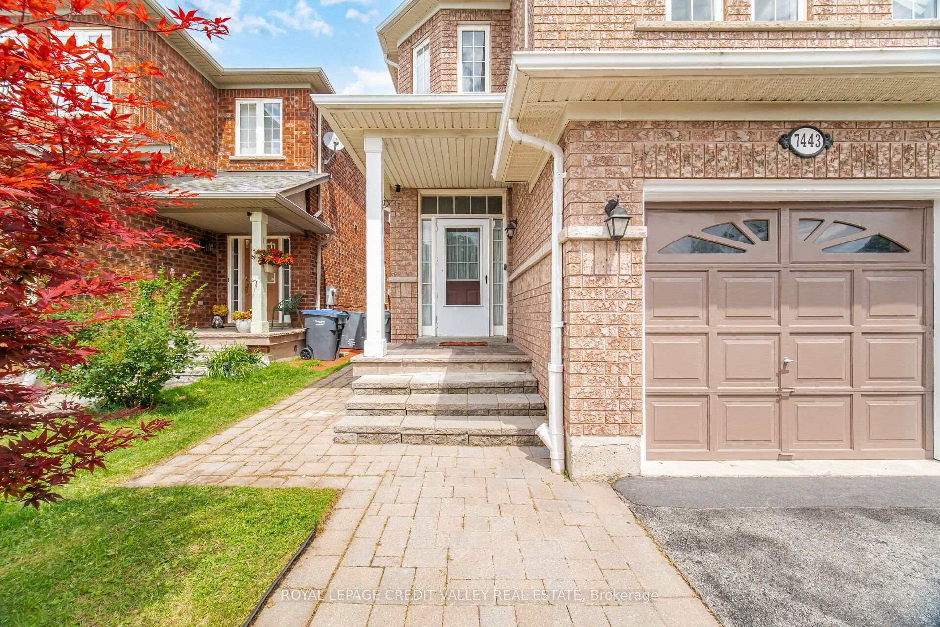 Photo 3 of 7443 Russian Olive Close, Mississauga, Lisgar — HOMEH