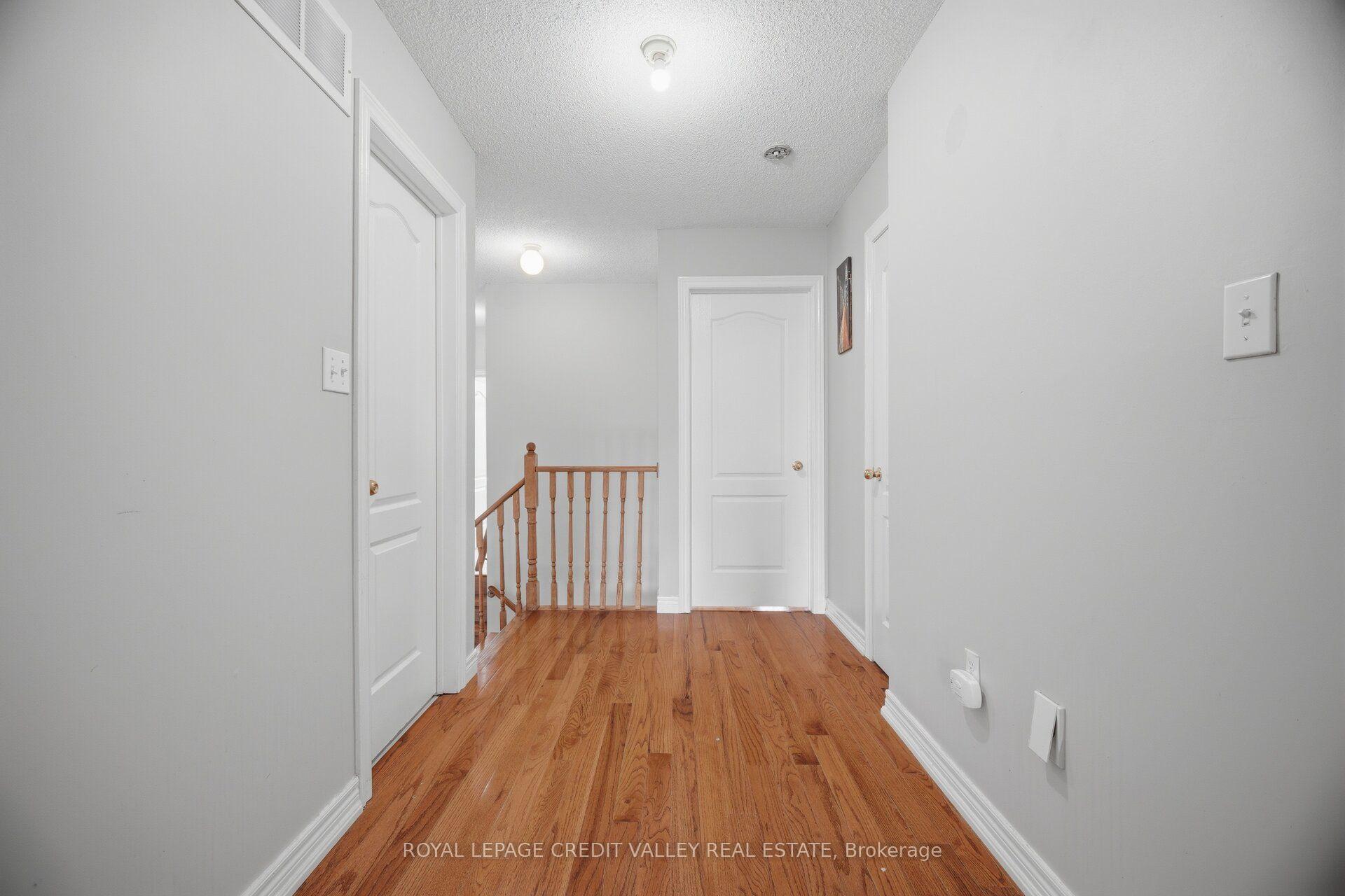 Photo 29 of 7443 Russian Olive Close, Mississauga, Lisgar — HOMEH