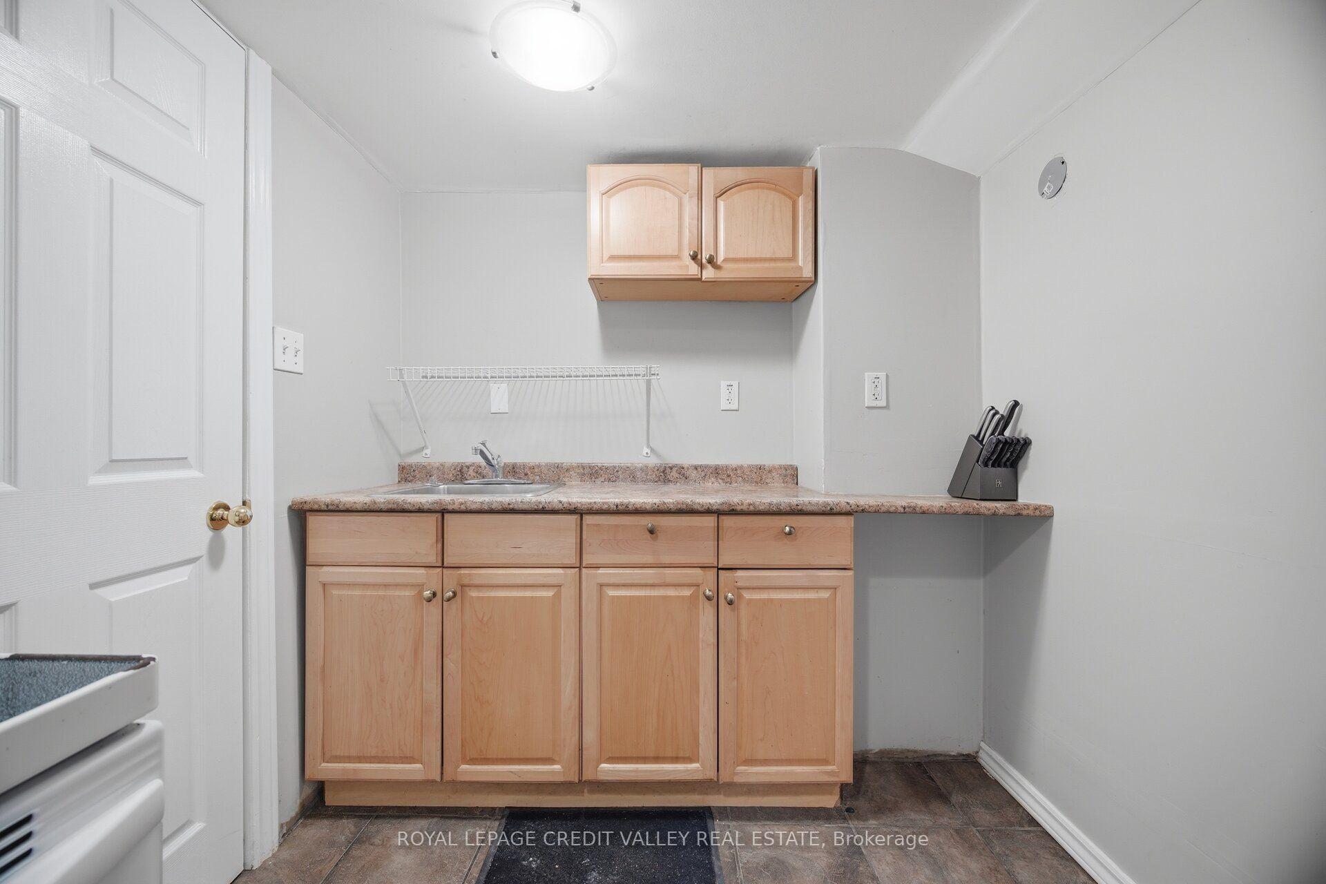 Photo 36 of 7443 Russian Olive Close, Mississauga, Lisgar — HOMEH