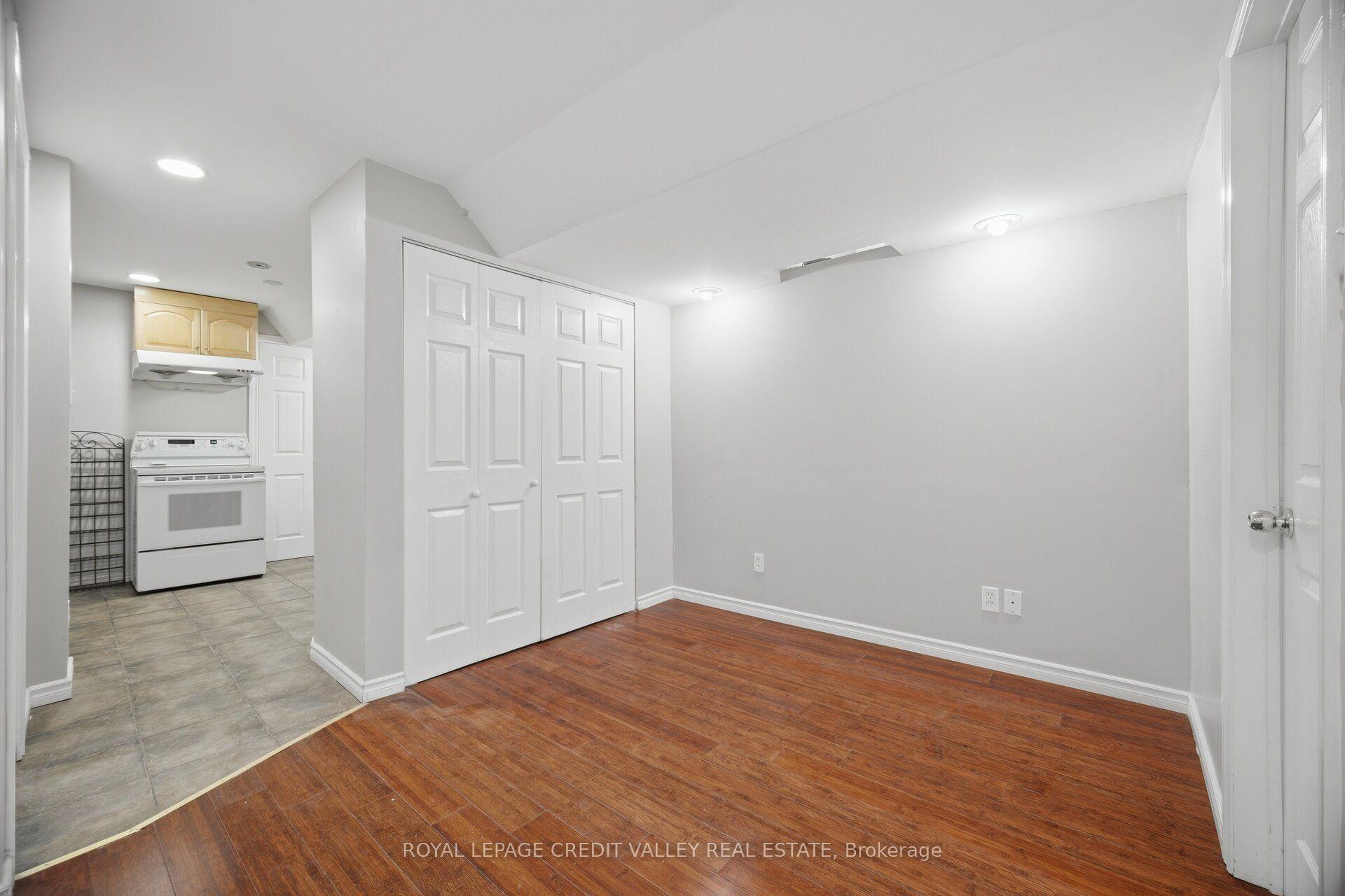 Photo 37 of 7443 Russian Olive Close, Mississauga, Lisgar — HOMEH