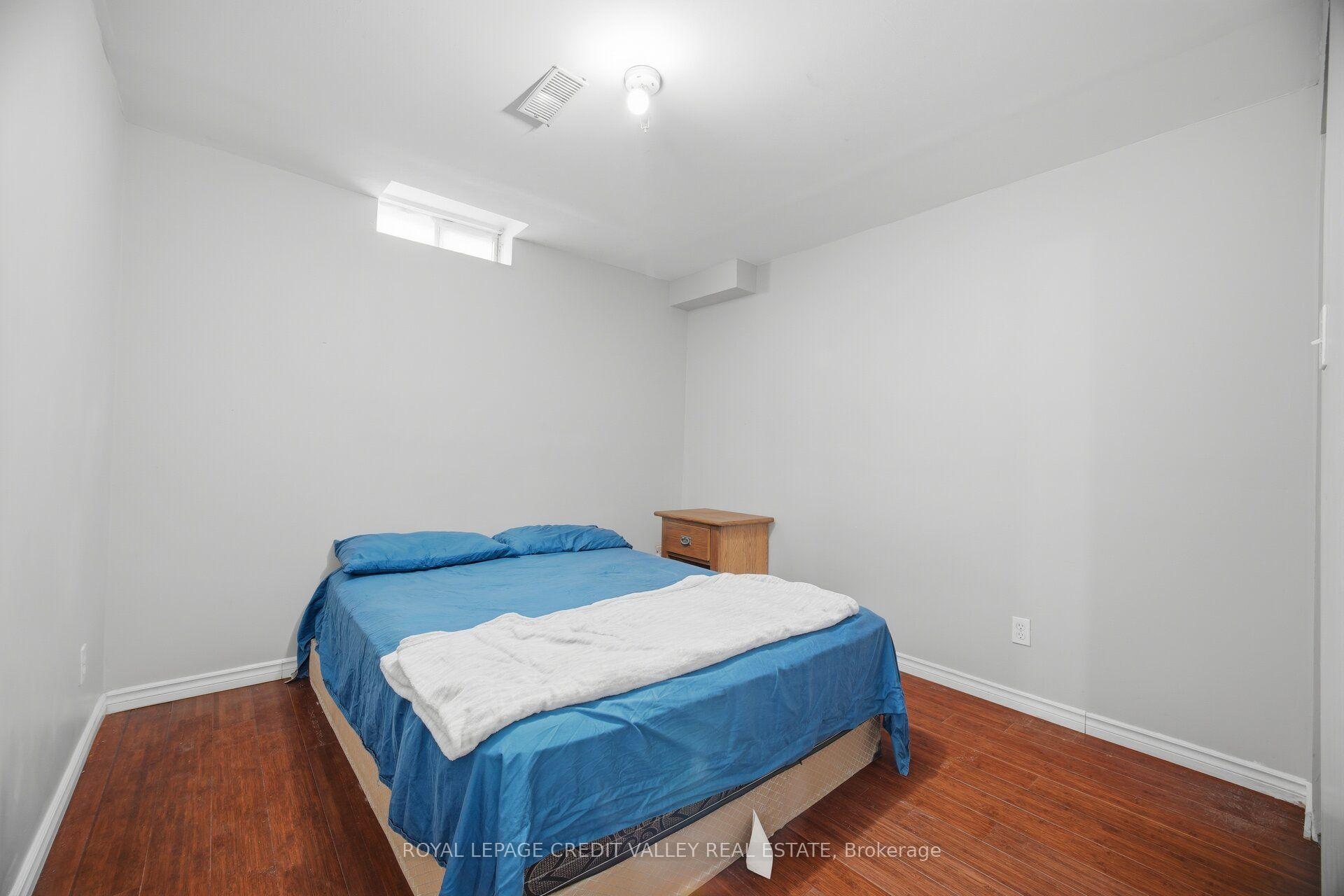 Photo 41 of 7443 Russian Olive Close, Mississauga, Lisgar — HOMEH
