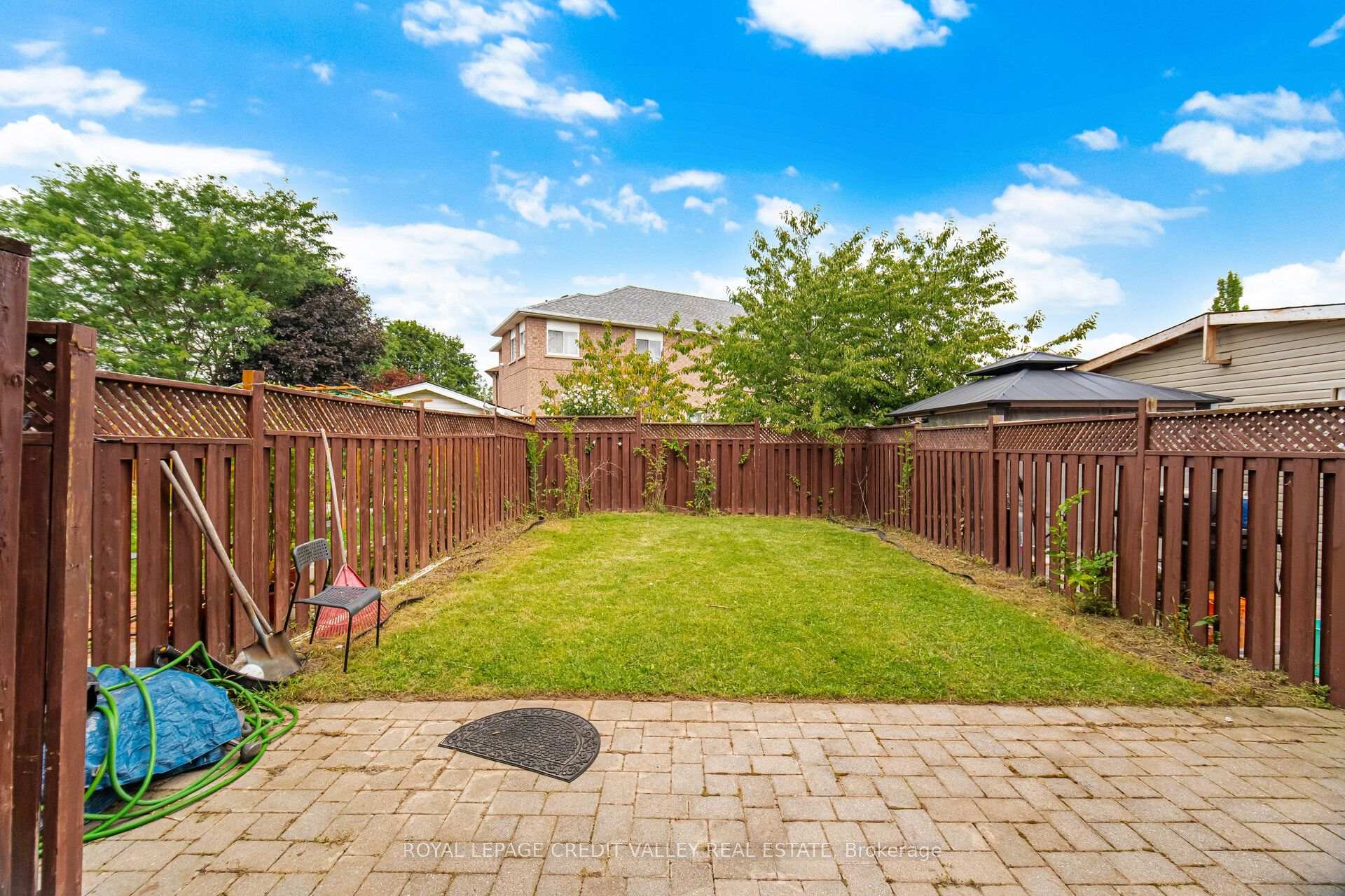 Photo 46 of 7443 Russian Olive Close, Mississauga, Lisgar — HOMEH