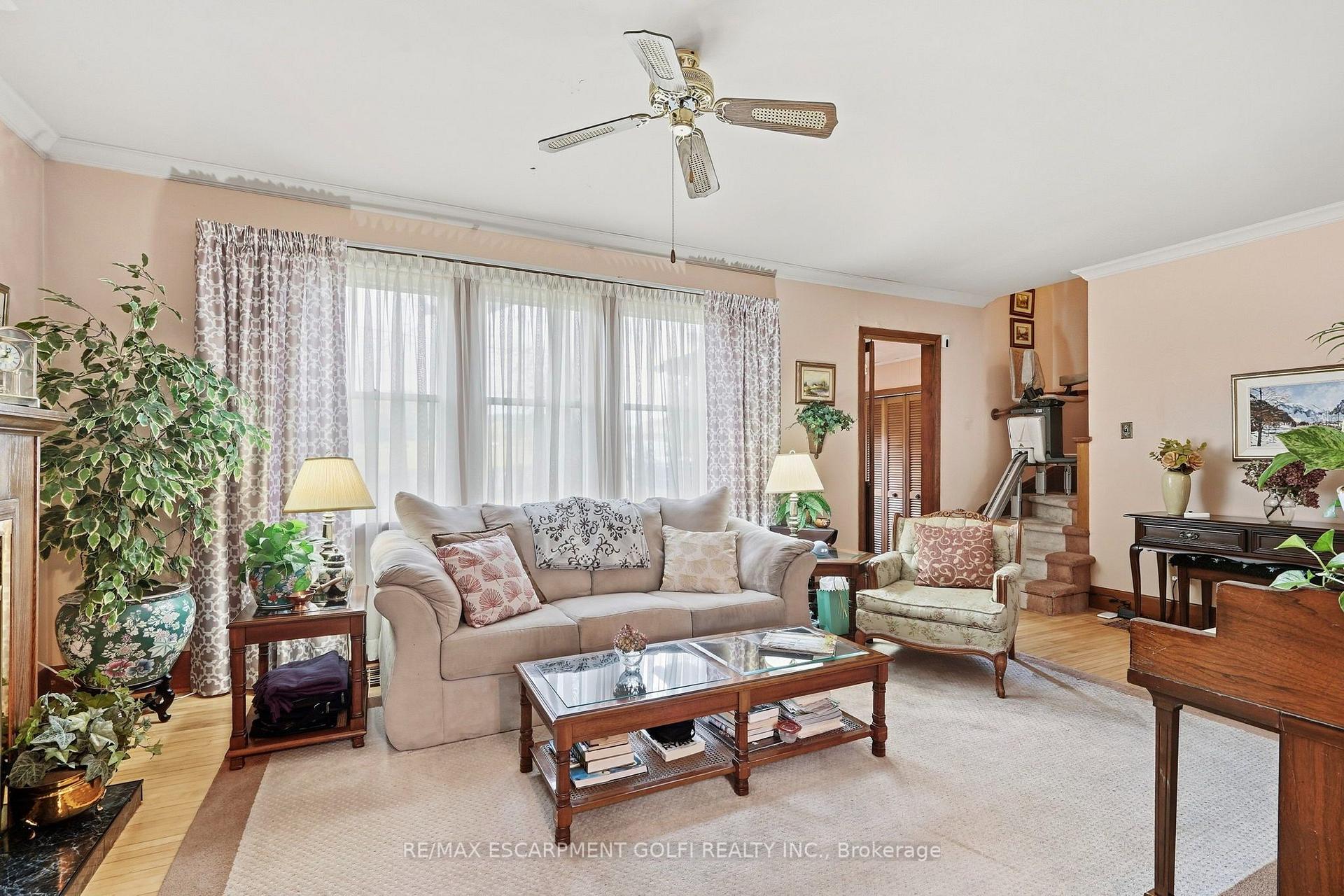 Photo 7 of 240 Canboro Road, Pelham, Fonthill — HOMEH