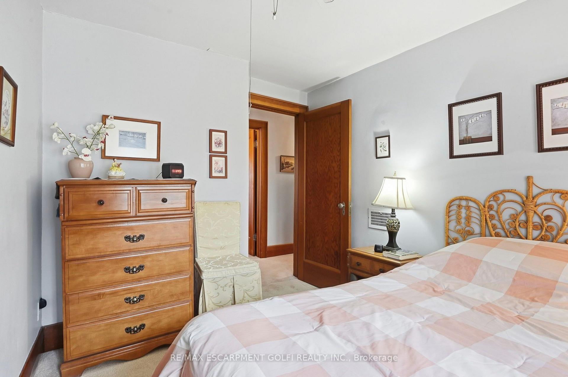 Photo 11 of 240 Canboro Road, Pelham, Fonthill — HOMEH