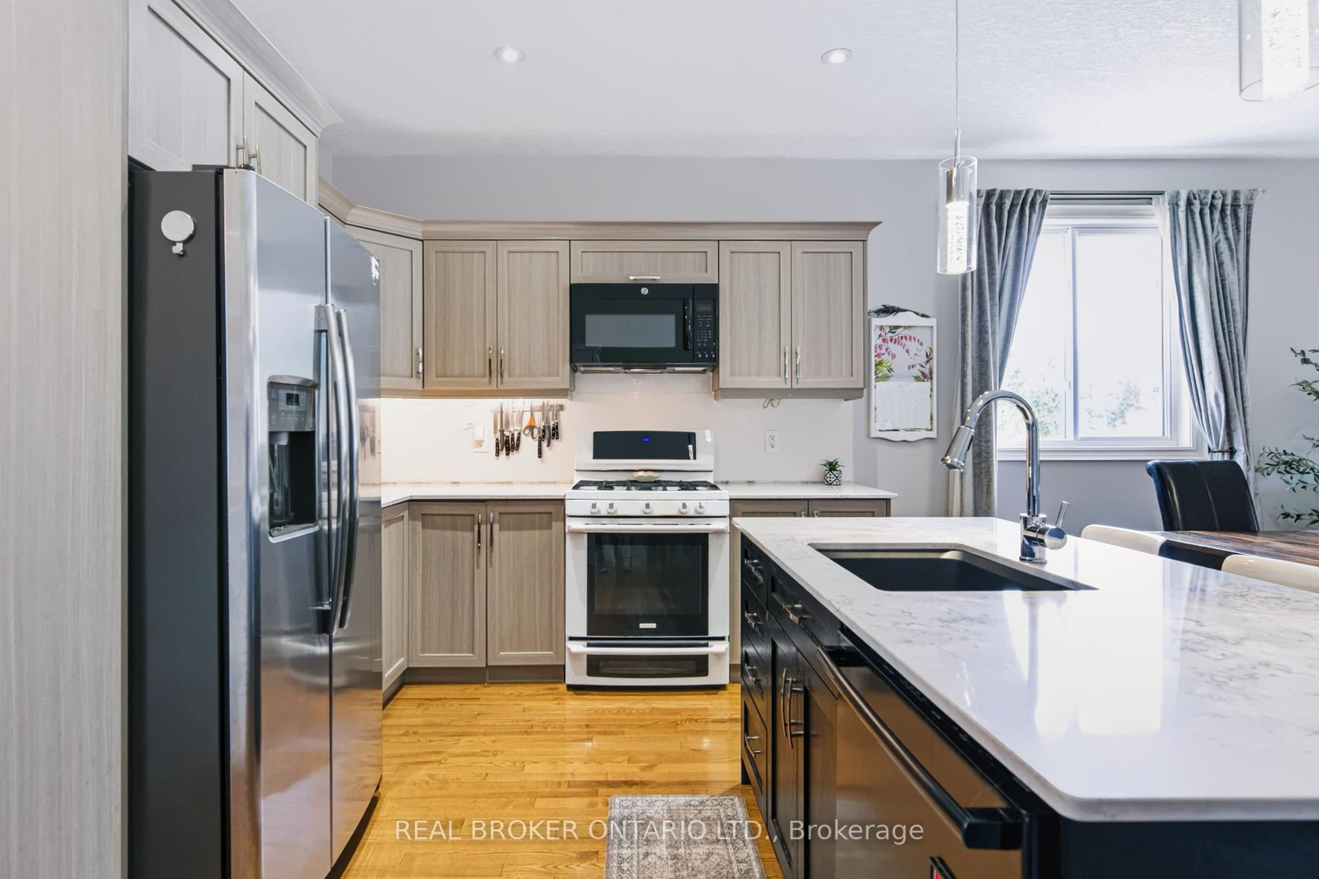 Photo 9 of Unit 22, 244 Dundas Street W, Brant, Paris — HOMEH