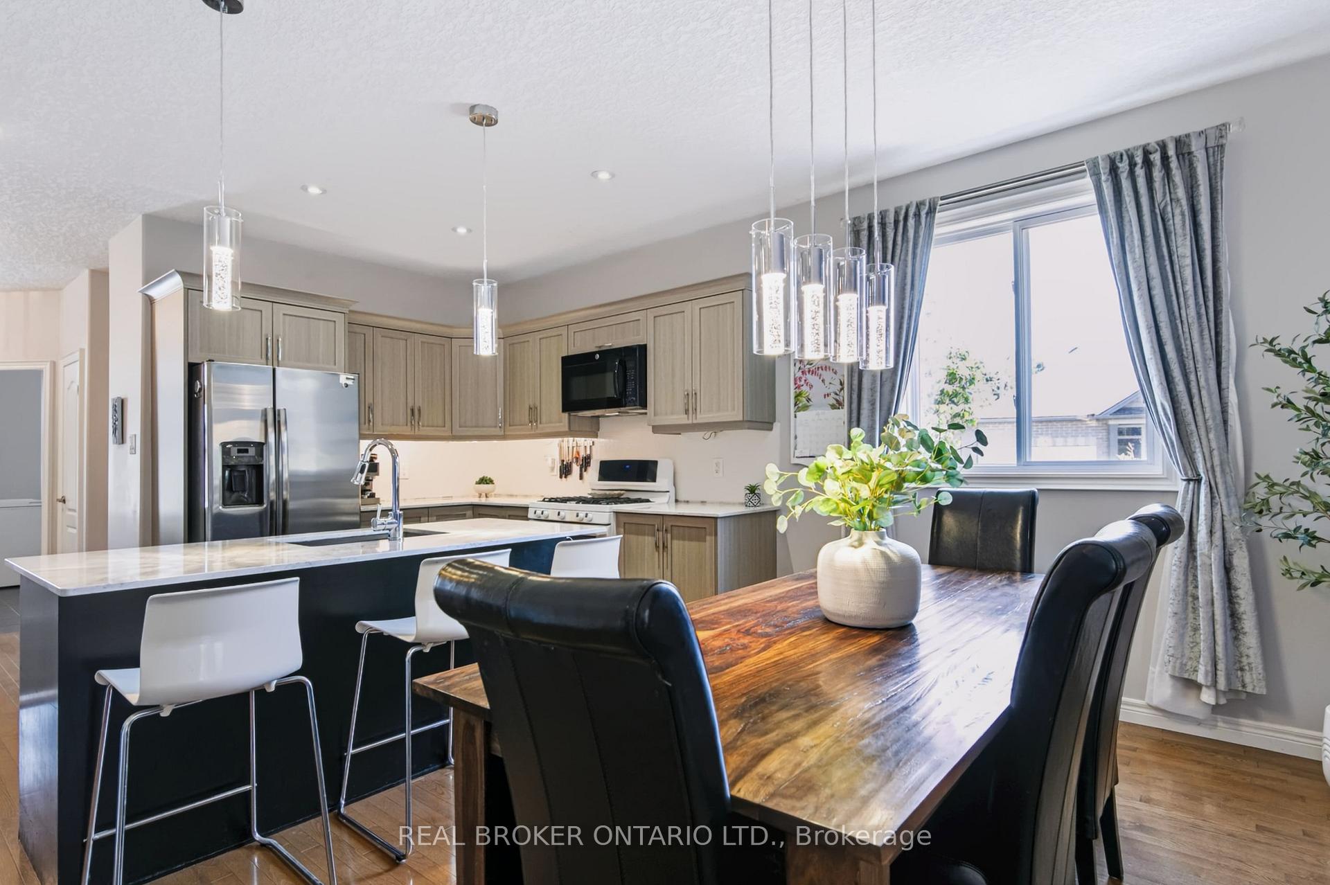 Photo 14 of Unit 22, 244 Dundas Street W, Brant, Paris — HOMEH