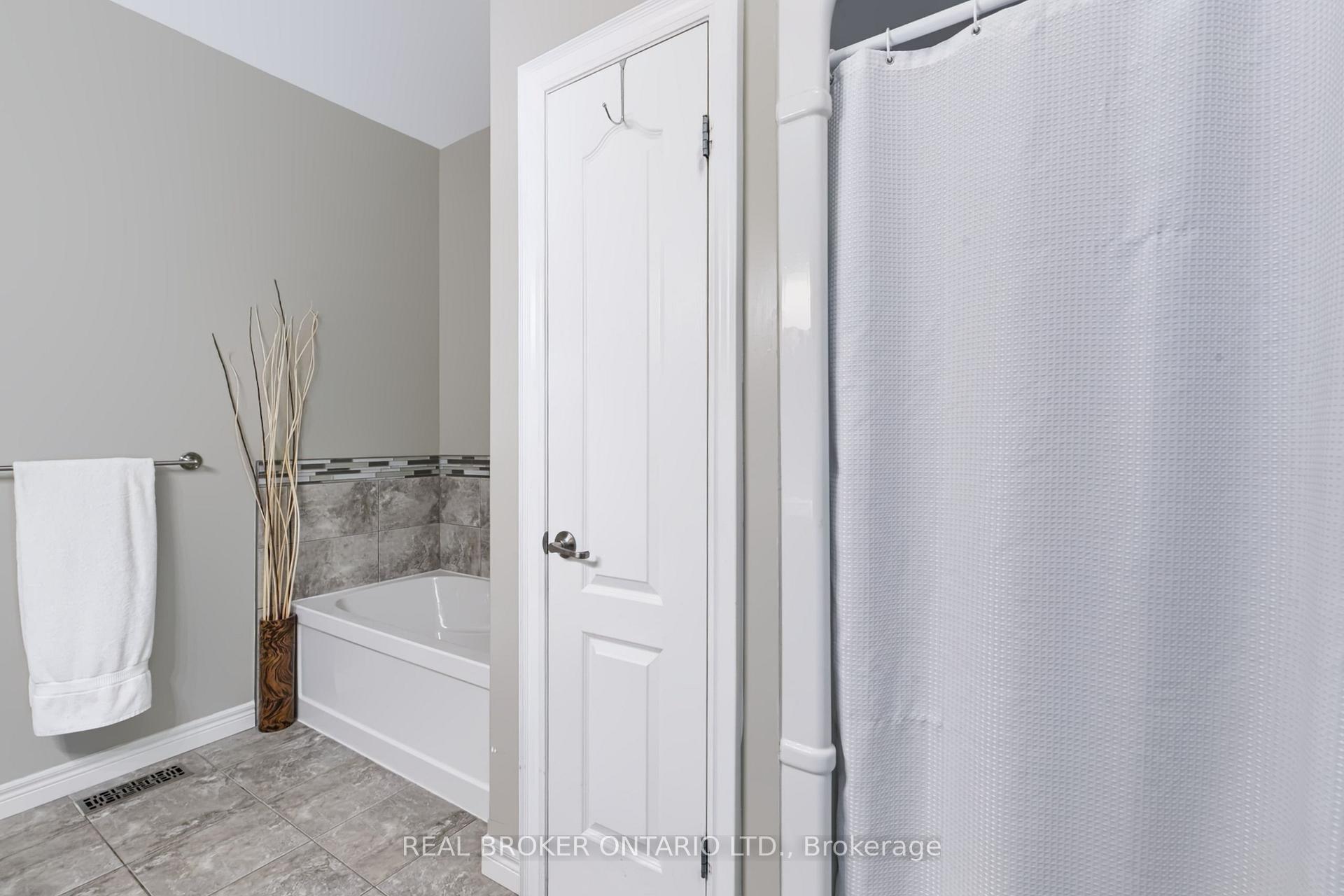 Photo 19 of Unit 22, 244 Dundas Street W, Brant, Paris — HOMEH