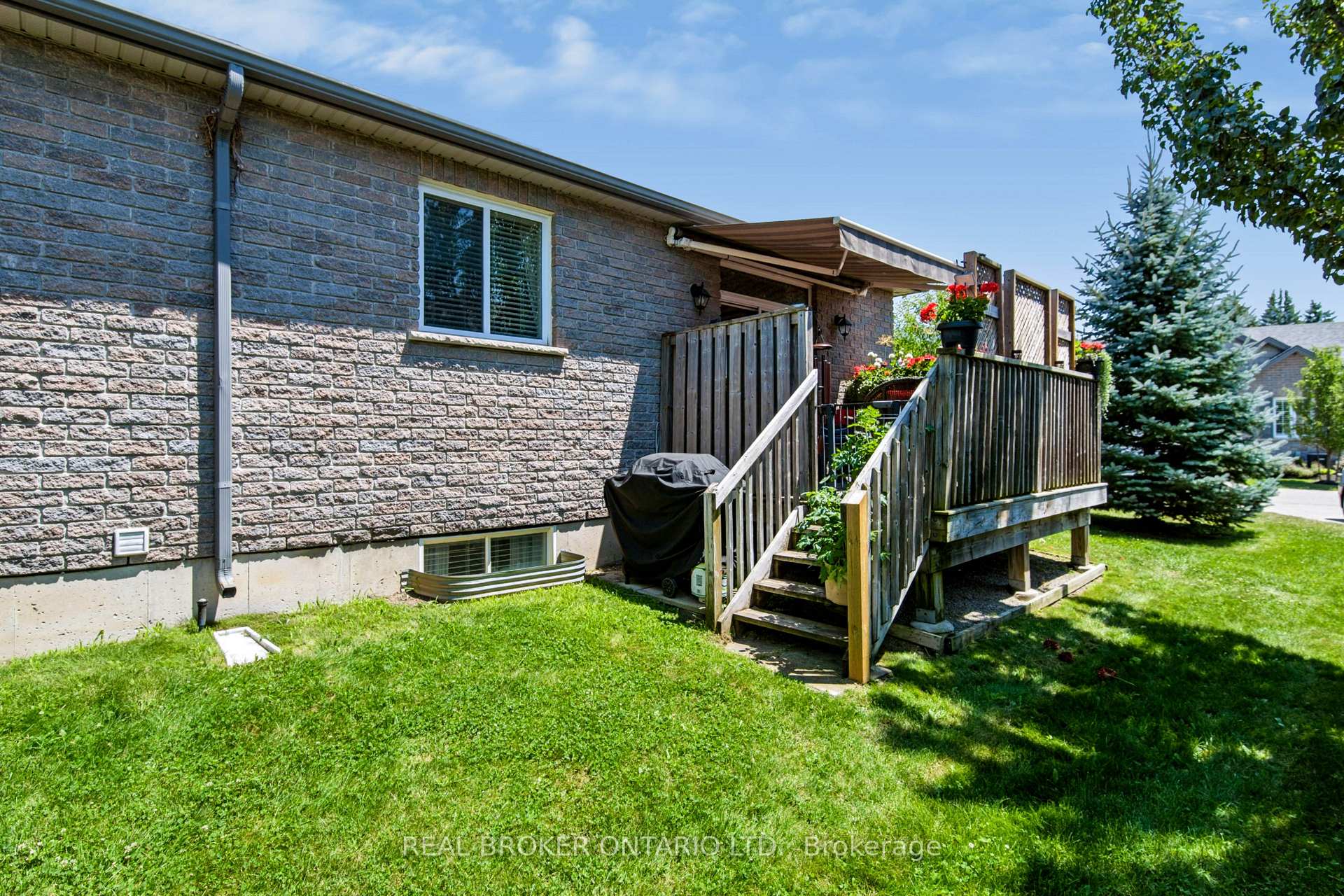 Photo 31 of Unit 22, 244 Dundas Street W, Brant, Paris — HOMEH