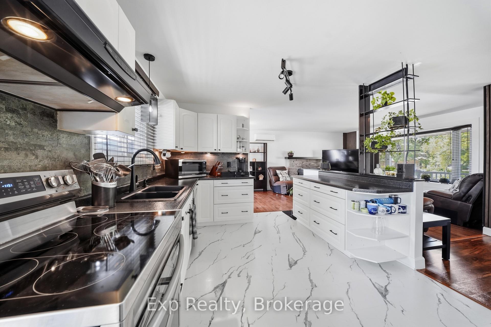 Photo 10 of 70 Tripp Boulevard, Quinte West, Trenton Ward — HOMEH
