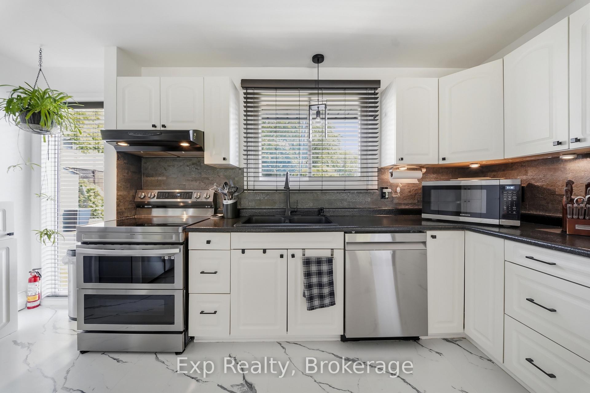 Photo 11 of 70 Tripp Boulevard, Quinte West, Trenton Ward — HOMEH