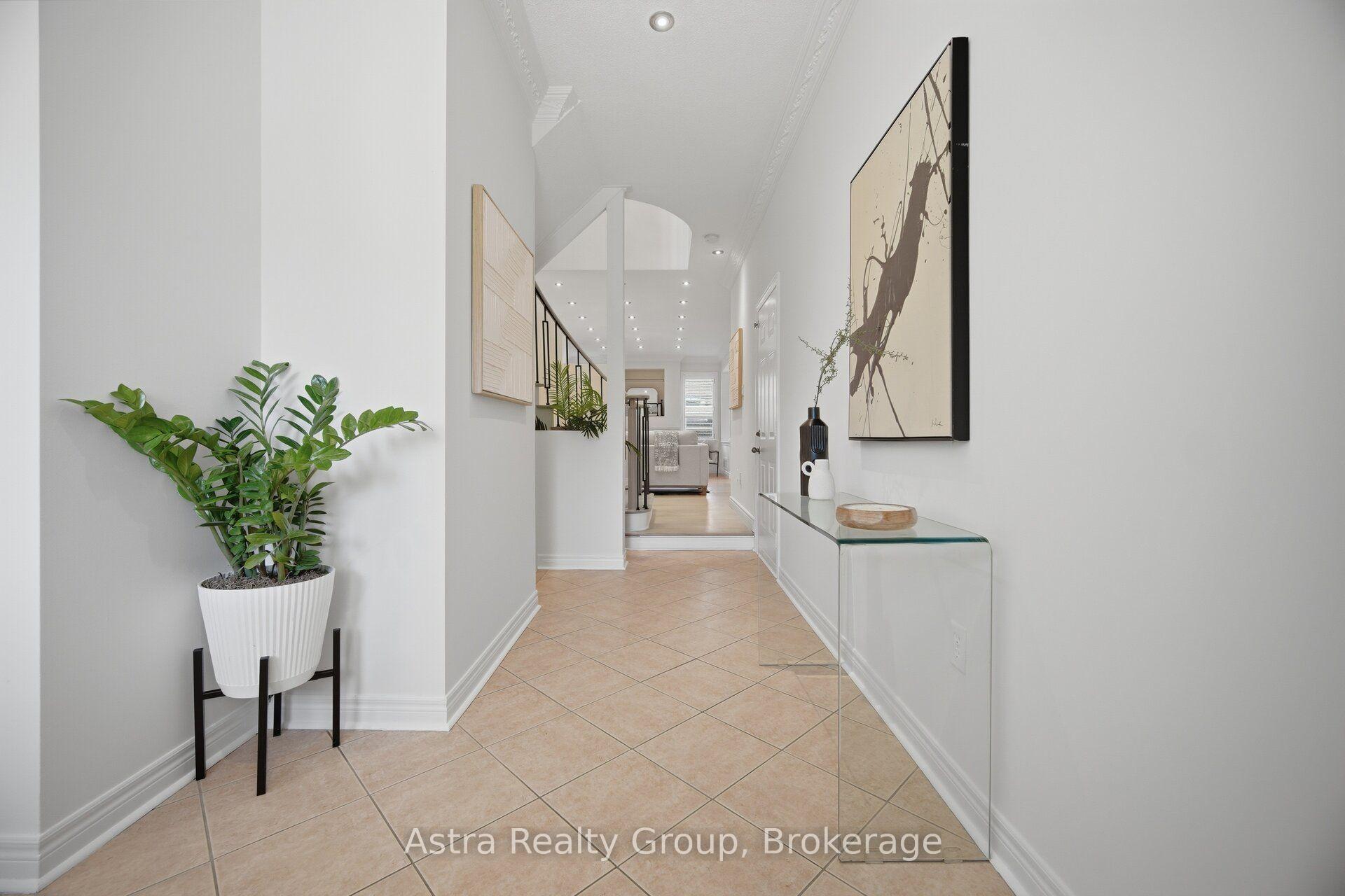 Photo 6 of 14 Daiseyfield Crescent, Vaughan, Vellore Village — HOMEH