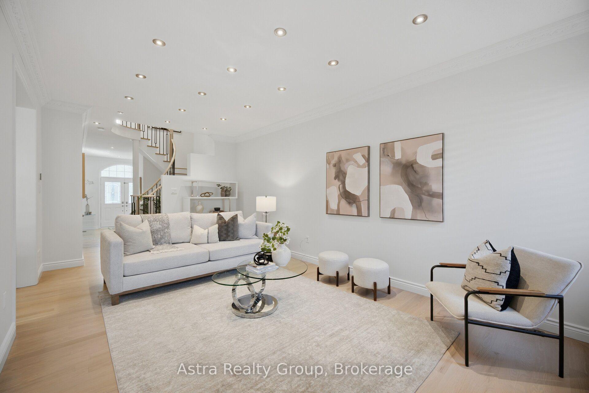 Photo 7 of 14 Daiseyfield Crescent, Vaughan, Vellore Village — HOMEH