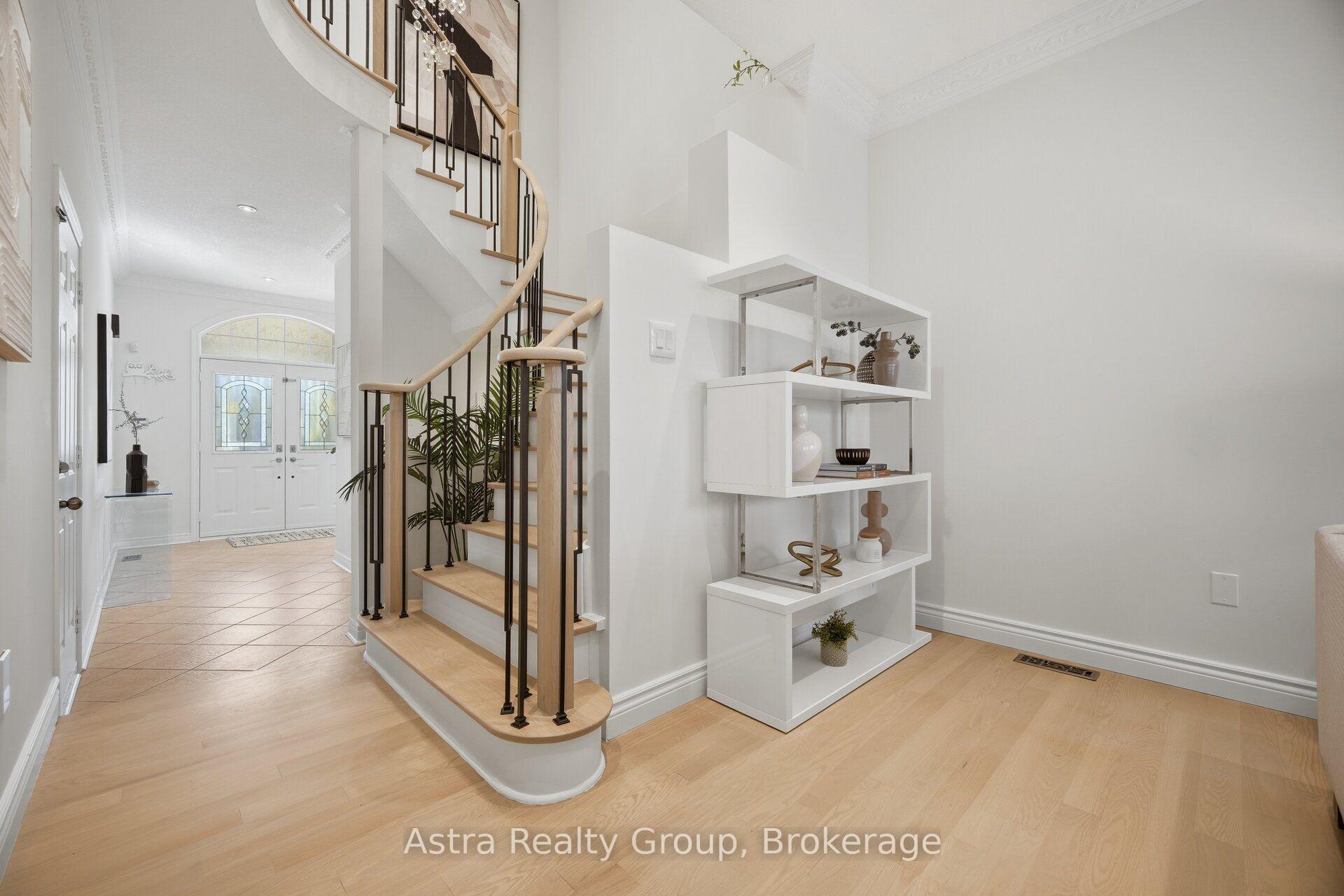 Photo 19 of 14 Daiseyfield Crescent, Vaughan, Vellore Village — HOMEH