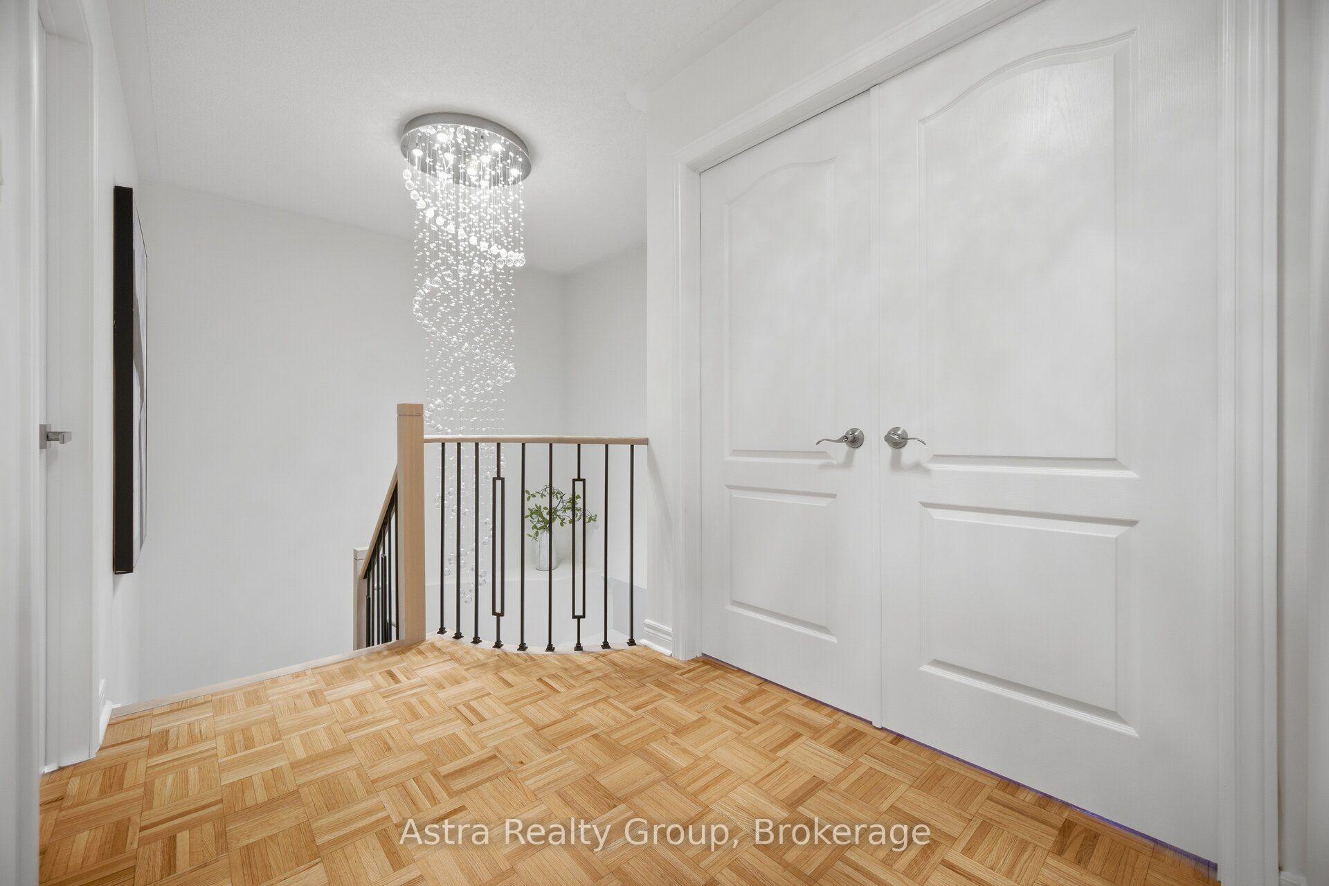 Photo 20 of 14 Daiseyfield Crescent, Vaughan, Vellore Village — HOMEH