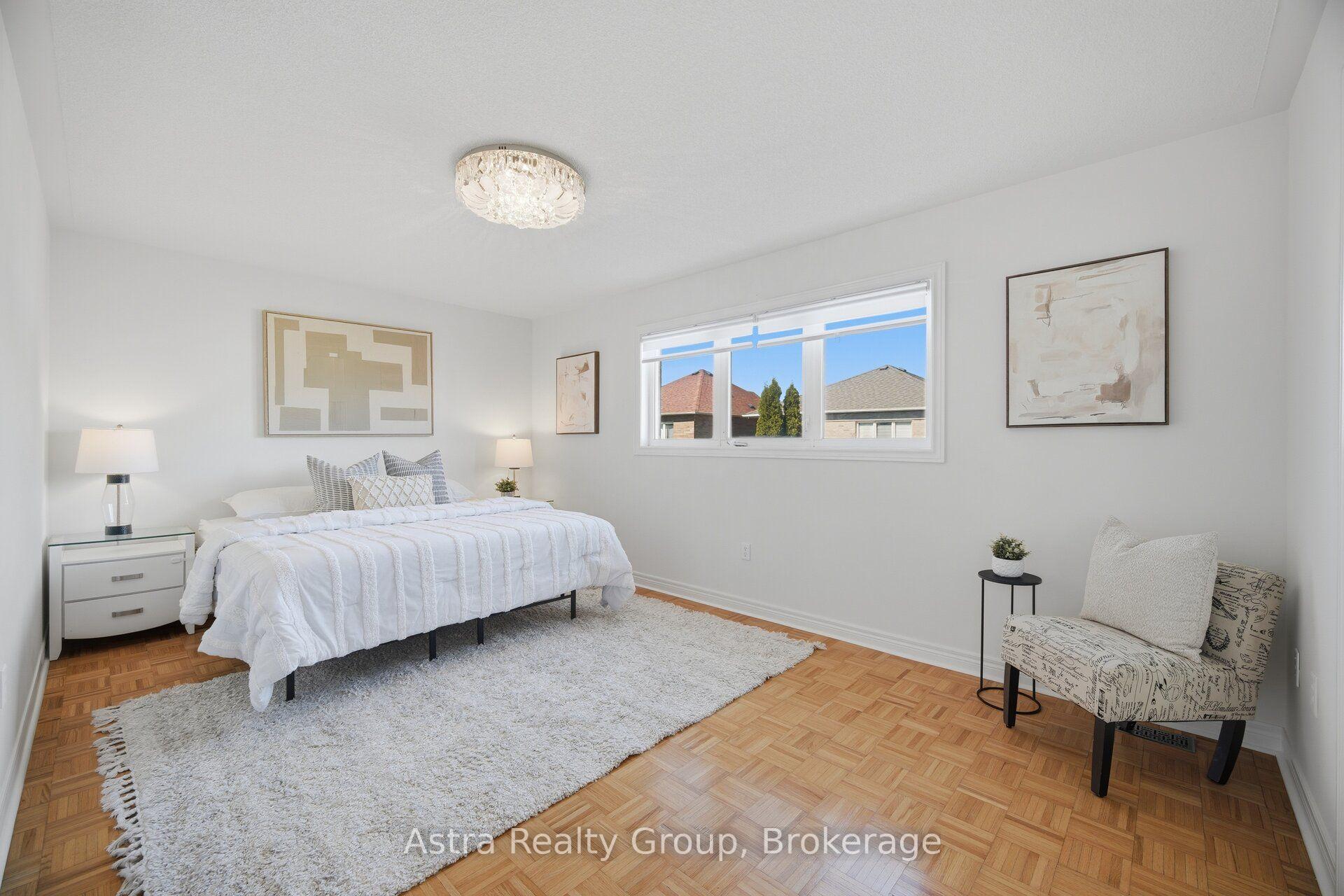 Photo 21 of 14 Daiseyfield Crescent, Vaughan, Vellore Village — HOMEH