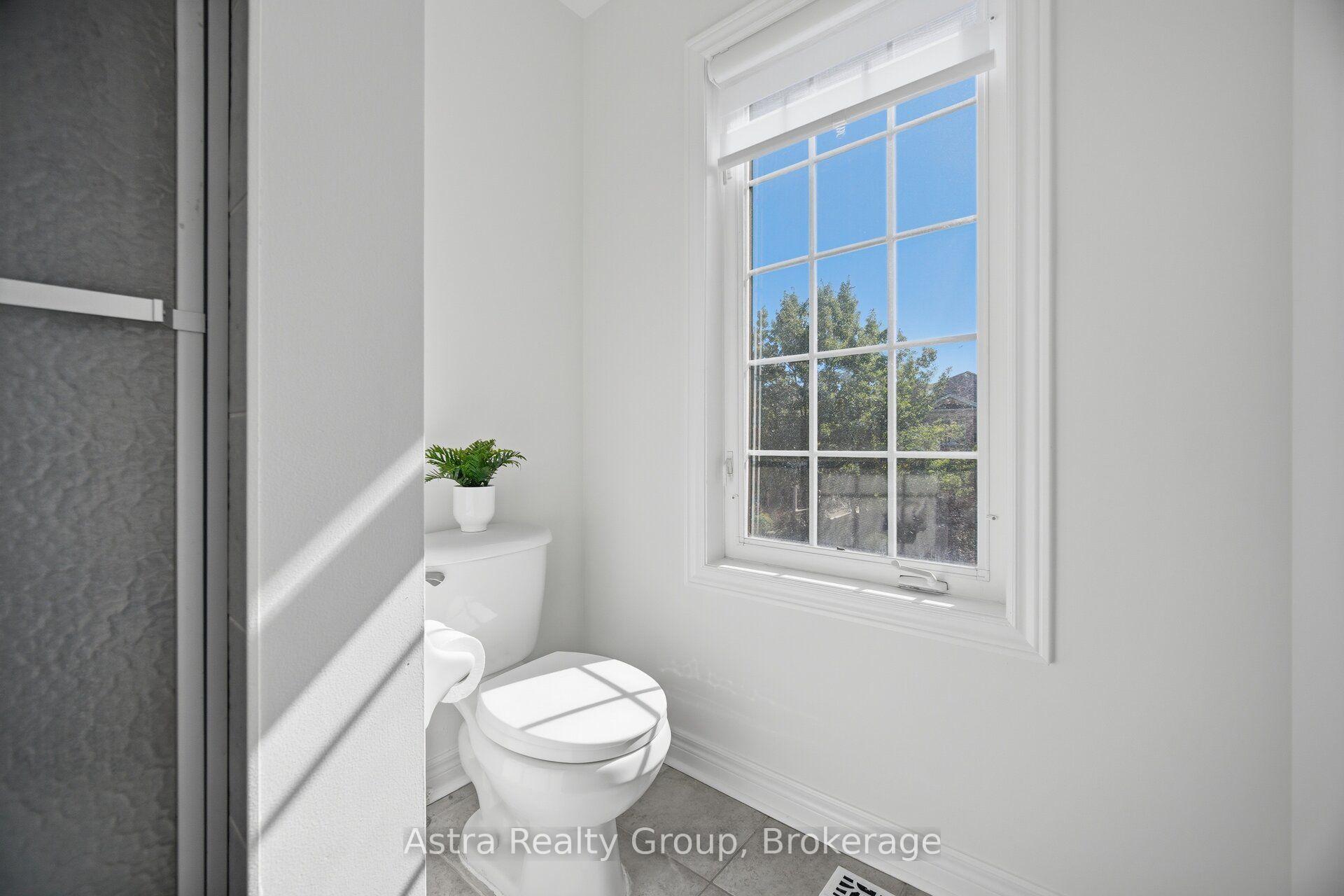 Photo 29 of 14 Daiseyfield Crescent, Vaughan, Vellore Village — HOMEH
