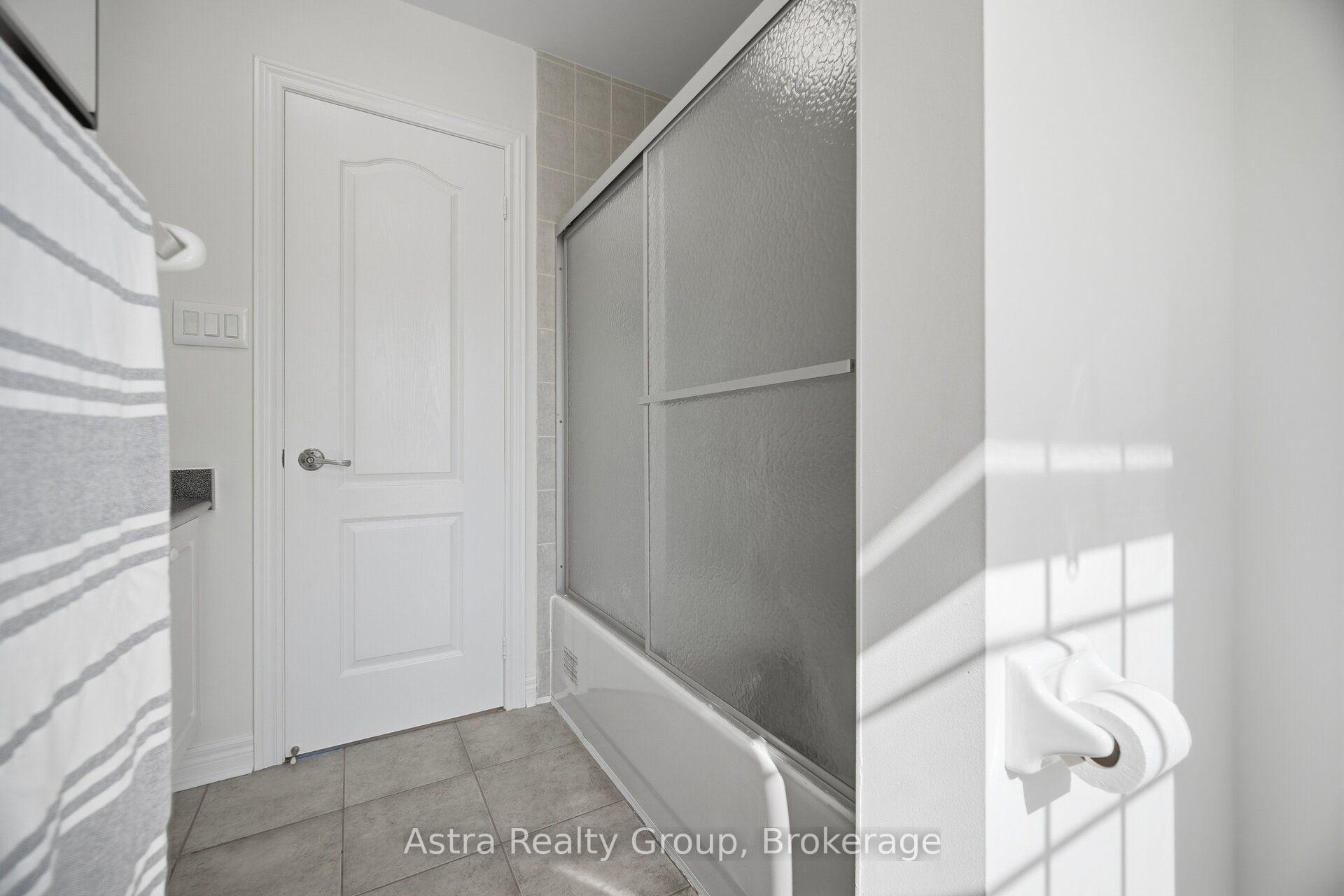 Photo 30 of 14 Daiseyfield Crescent, Vaughan, Vellore Village — HOMEH