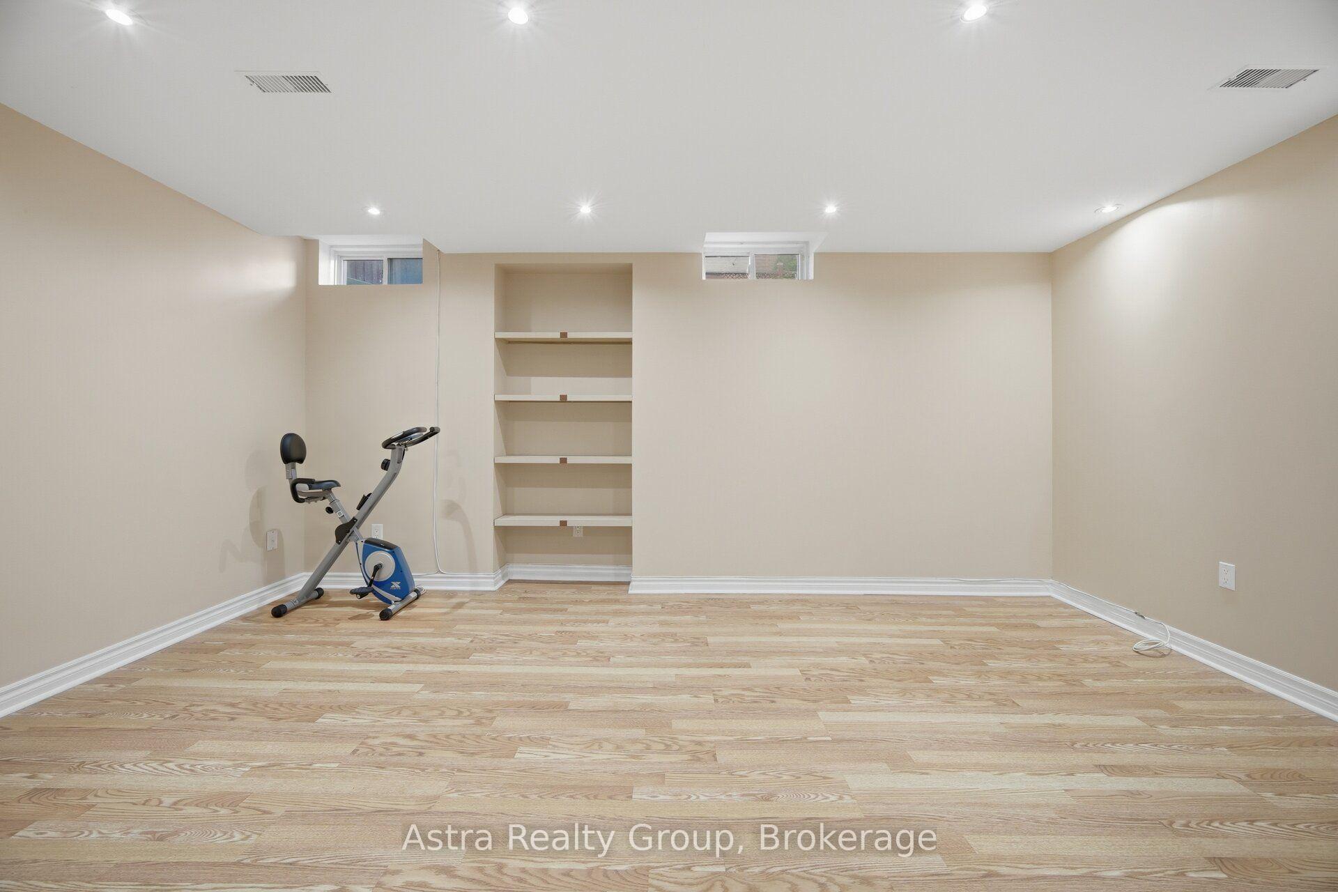 Photo 36 of 14 Daiseyfield Crescent, Vaughan, Vellore Village — HOMEH