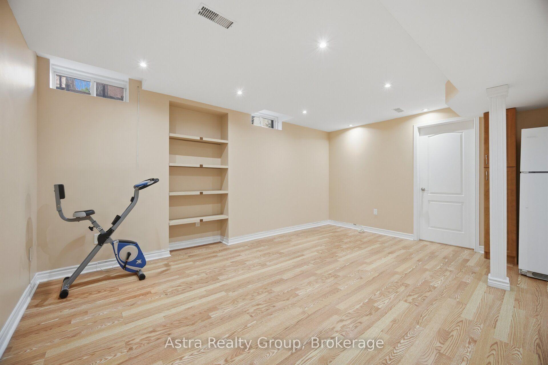 Photo 37 of 14 Daiseyfield Crescent, Vaughan, Vellore Village — HOMEH