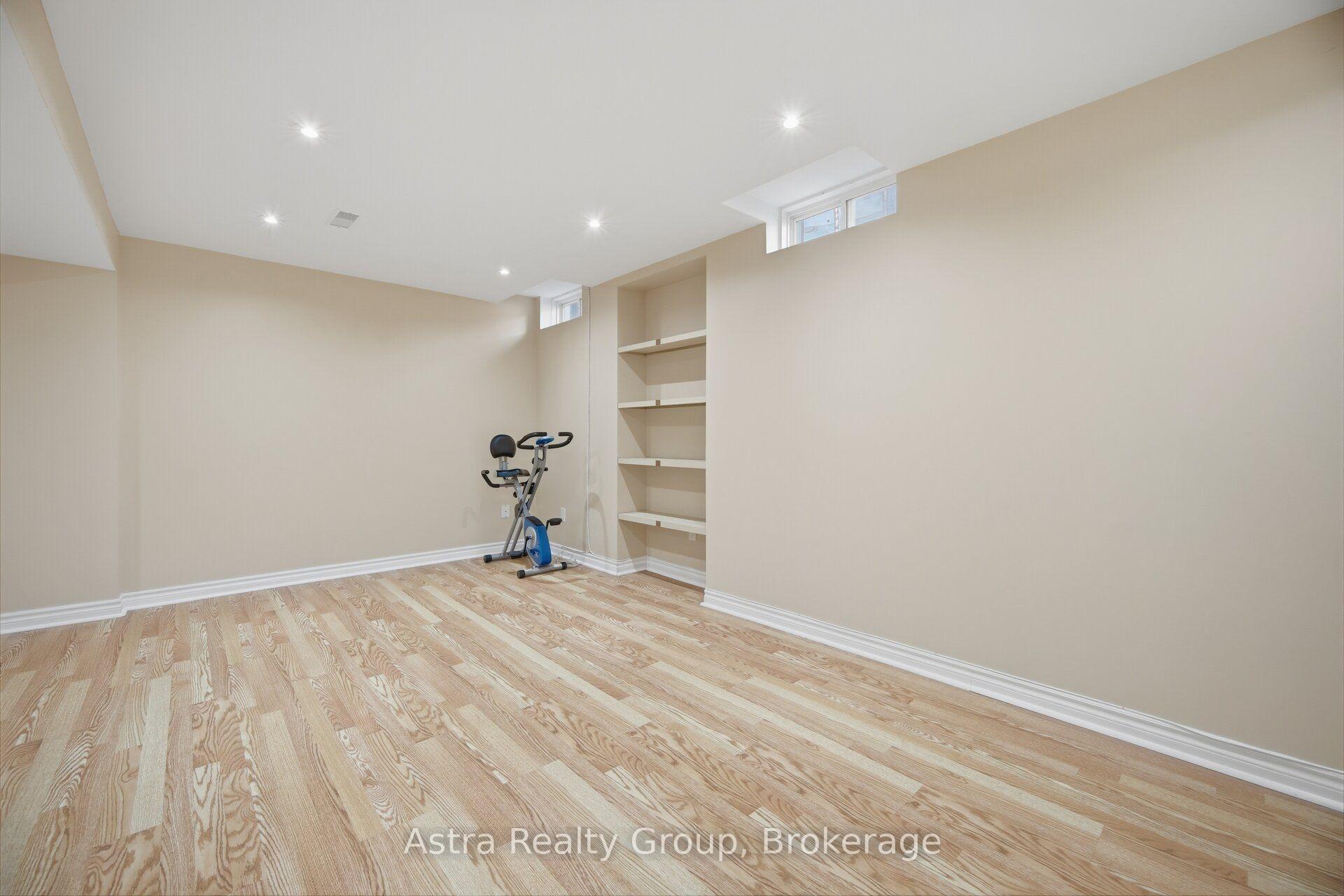 Photo 38 of 14 Daiseyfield Crescent, Vaughan, Vellore Village — HOMEH
