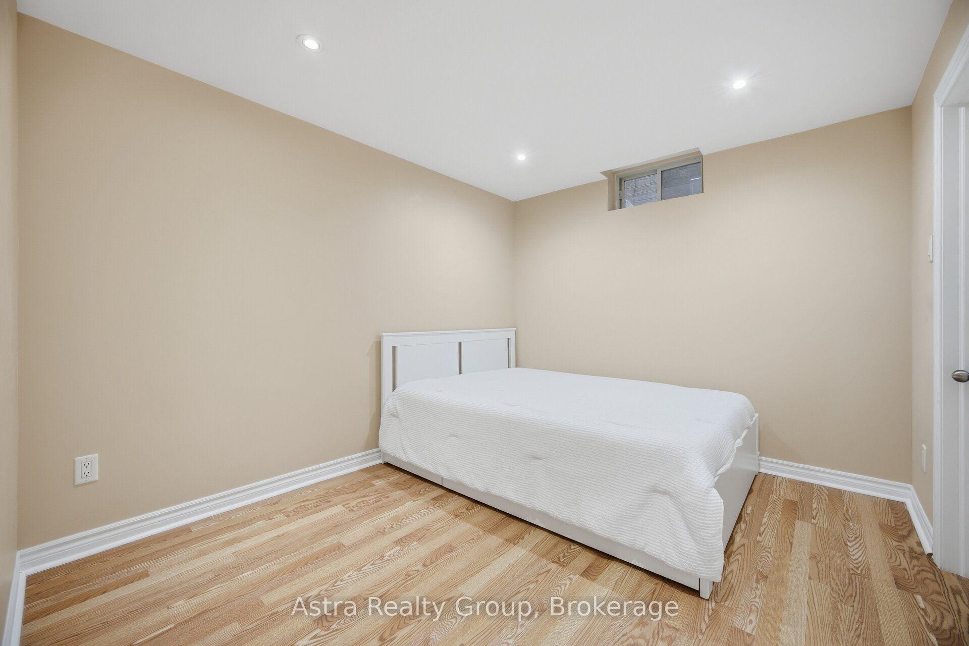 Photo 40 of 14 Daiseyfield Crescent, Vaughan, Vellore Village — HOMEH
