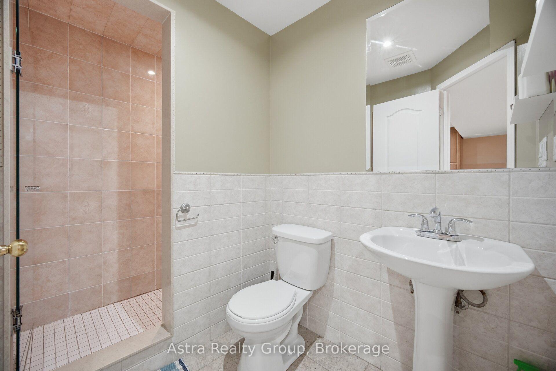 Photo 41 of 14 Daiseyfield Crescent, Vaughan, Vellore Village — HOMEH