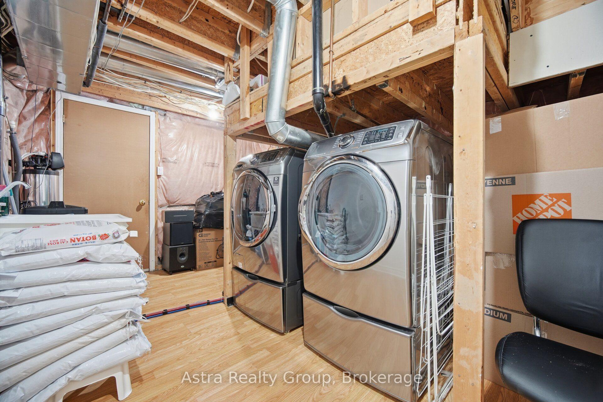 Photo 42 of 14 Daiseyfield Crescent, Vaughan, Vellore Village — HOMEH