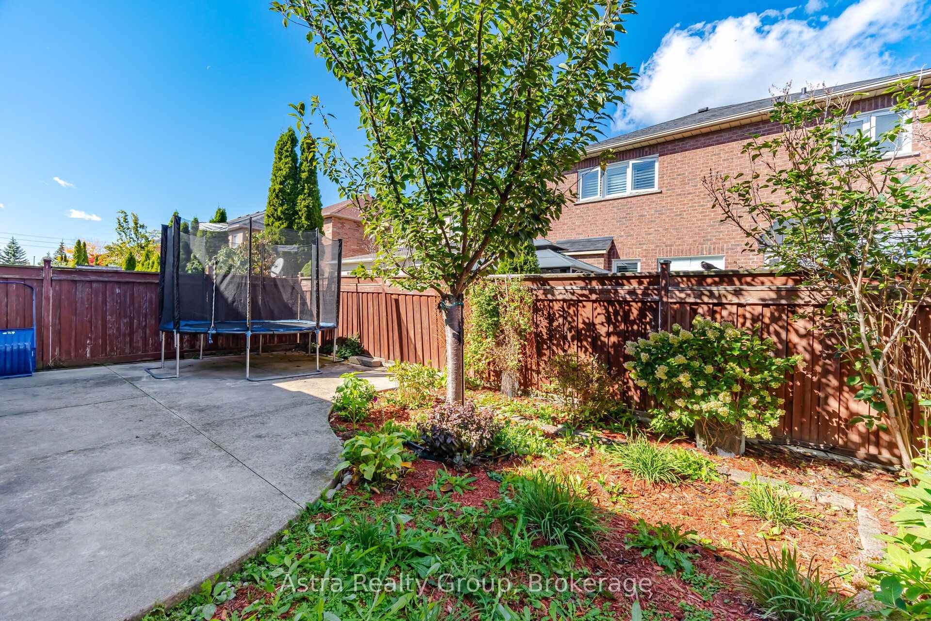 Photo 44 of 14 Daiseyfield Crescent, Vaughan, Vellore Village — HOMEH