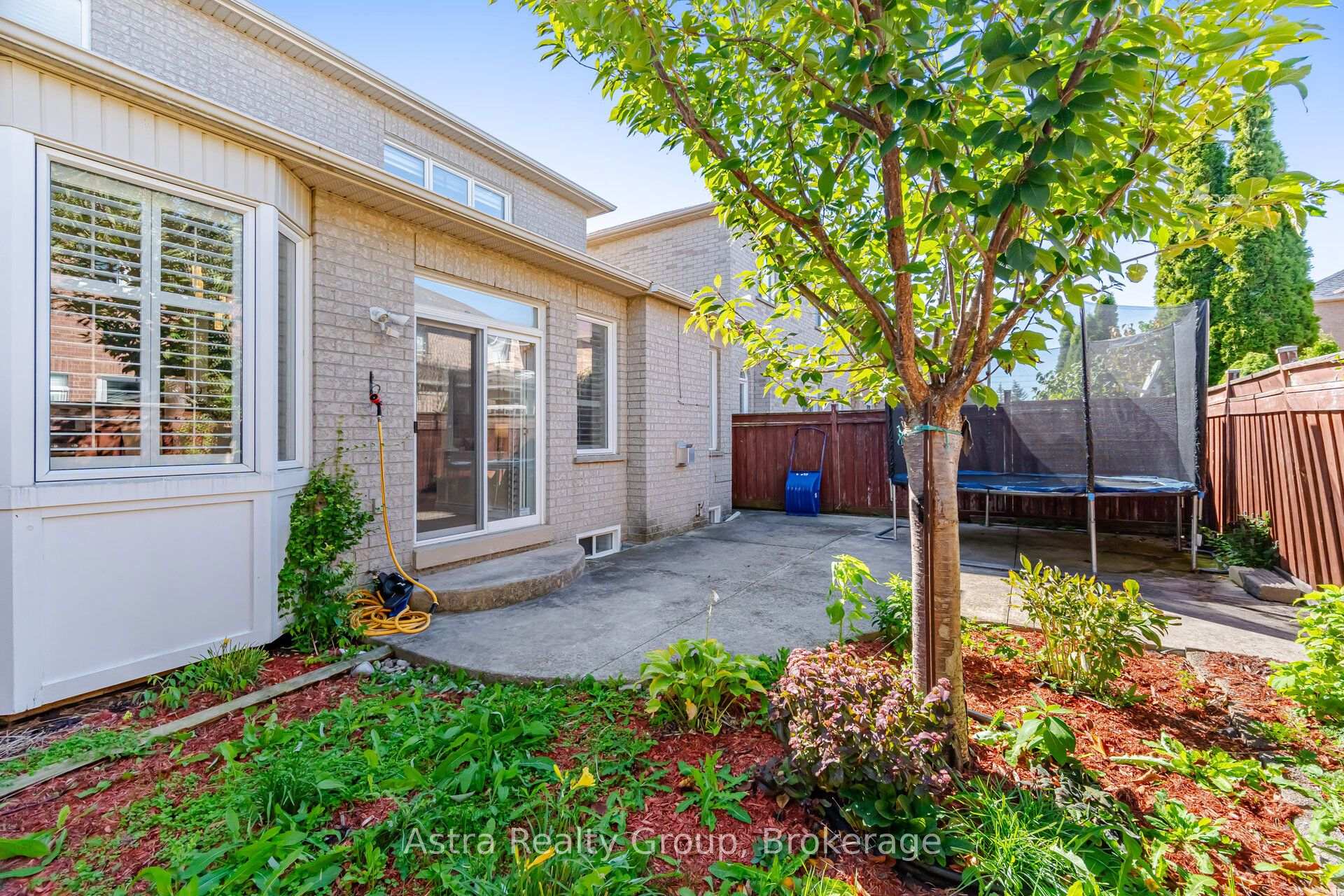 Photo 45 of 14 Daiseyfield Crescent, Vaughan, Vellore Village — HOMEH