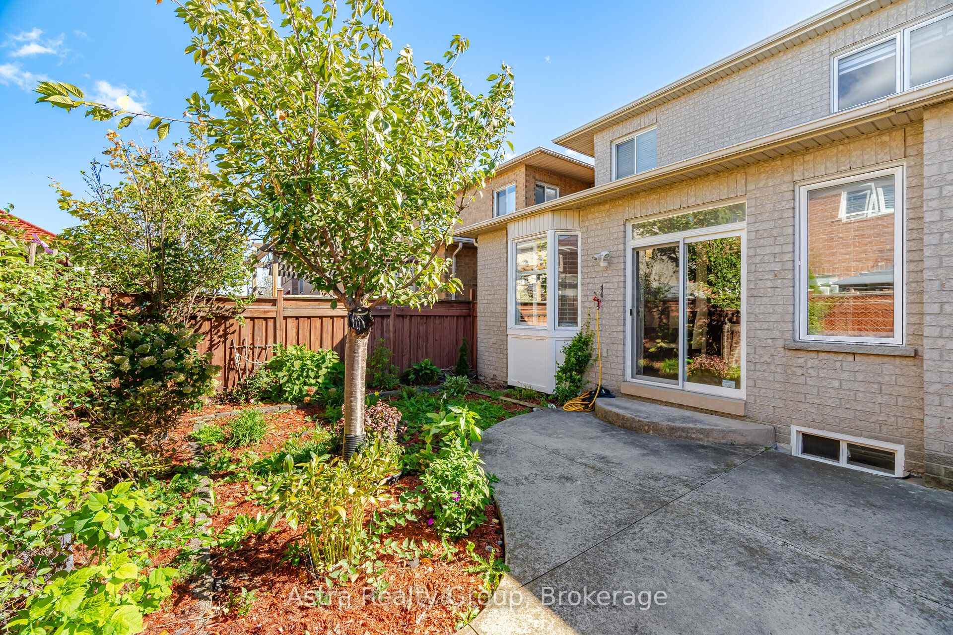 Photo 46 of 14 Daiseyfield Crescent, Vaughan, Vellore Village — HOMEH