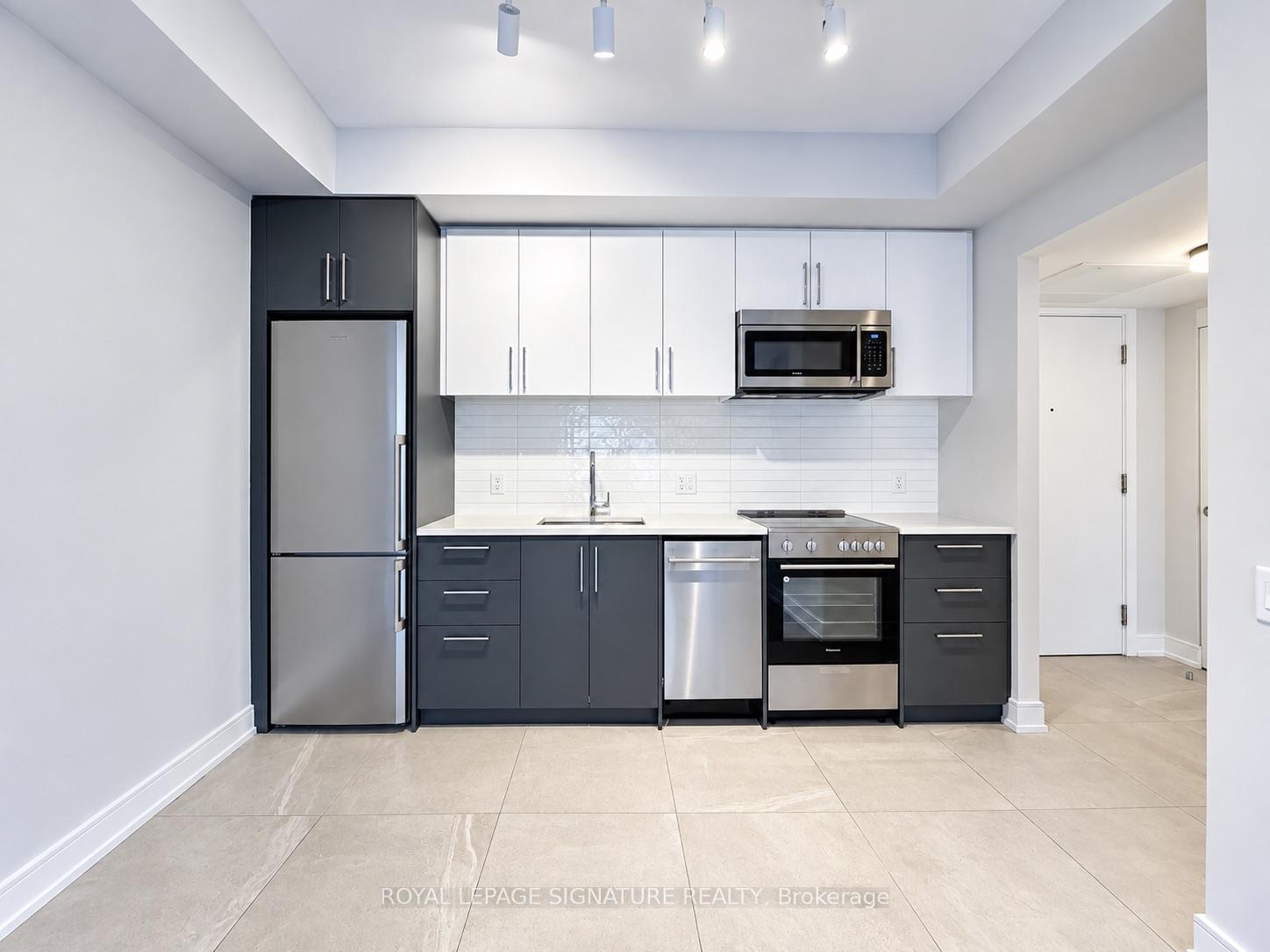 Photo 9 of Unit 106, 2525 Bathurst Street, Toronto, Forest Hill North — HOMEH